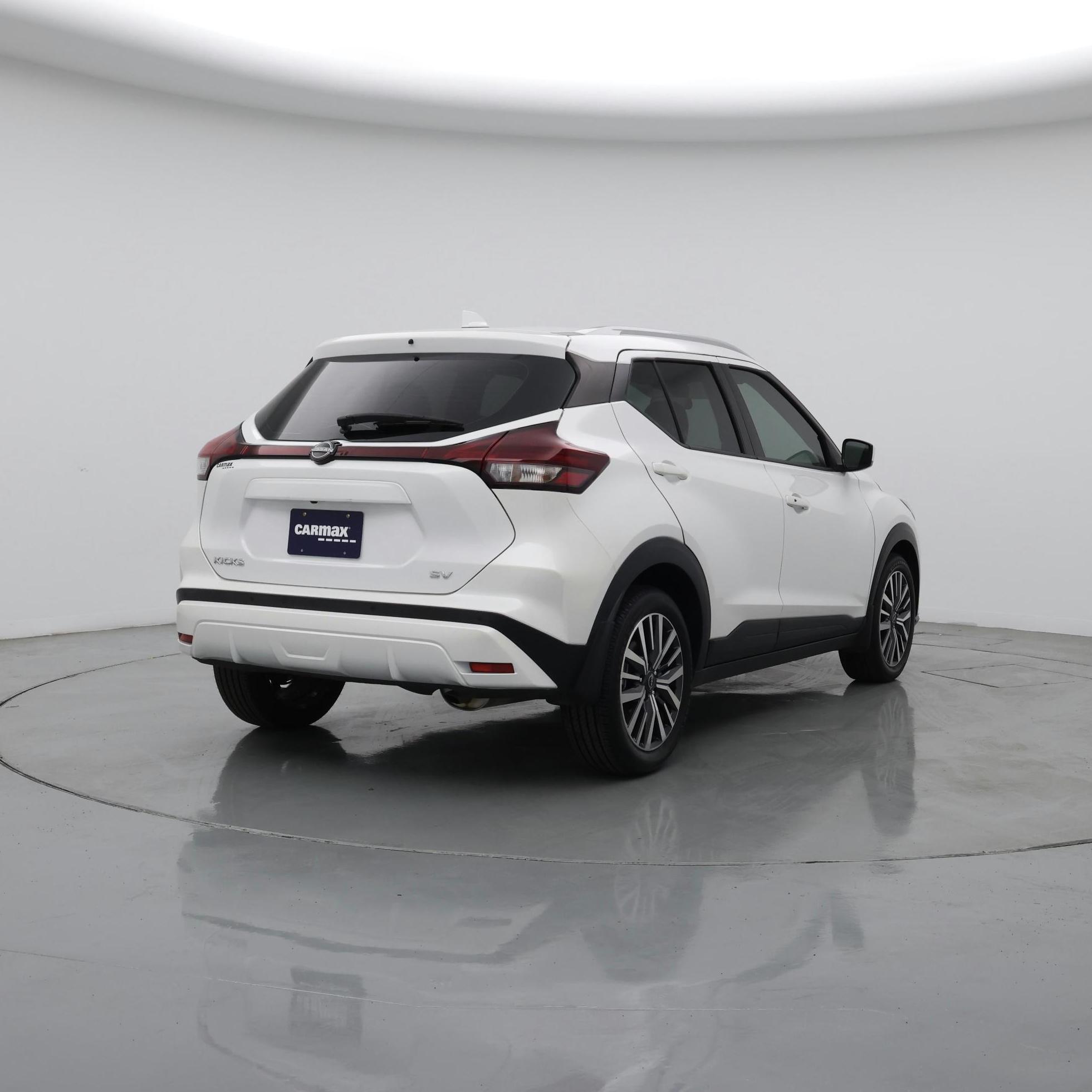 Thumbnail: 2023 Nissan Kicks - 8