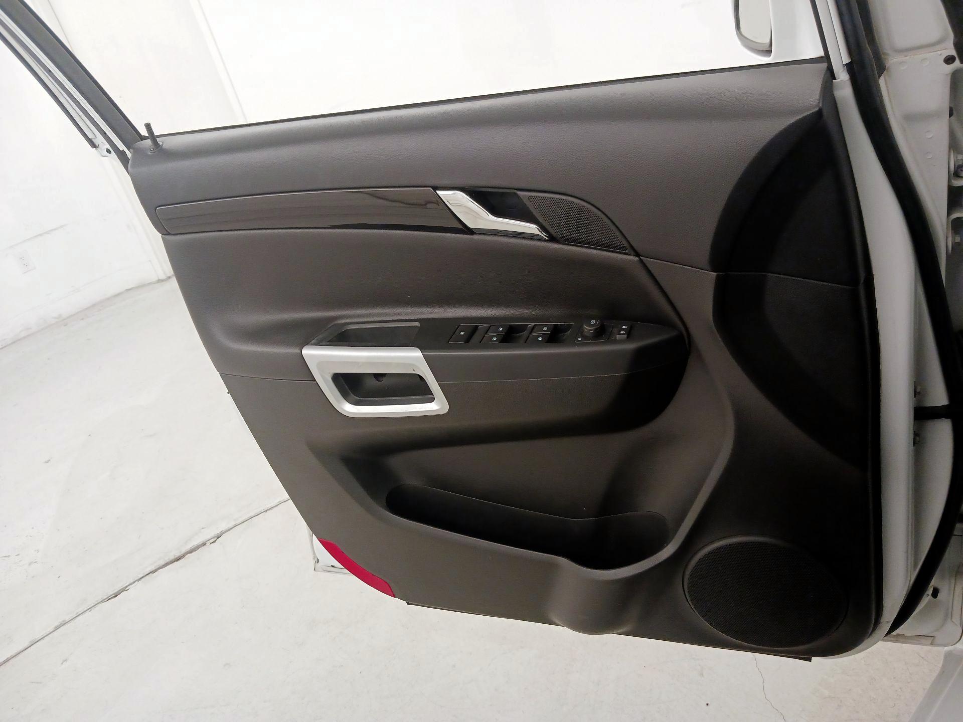 Thumbnail: 2014 Chevrolet Captiva Sport - 12
