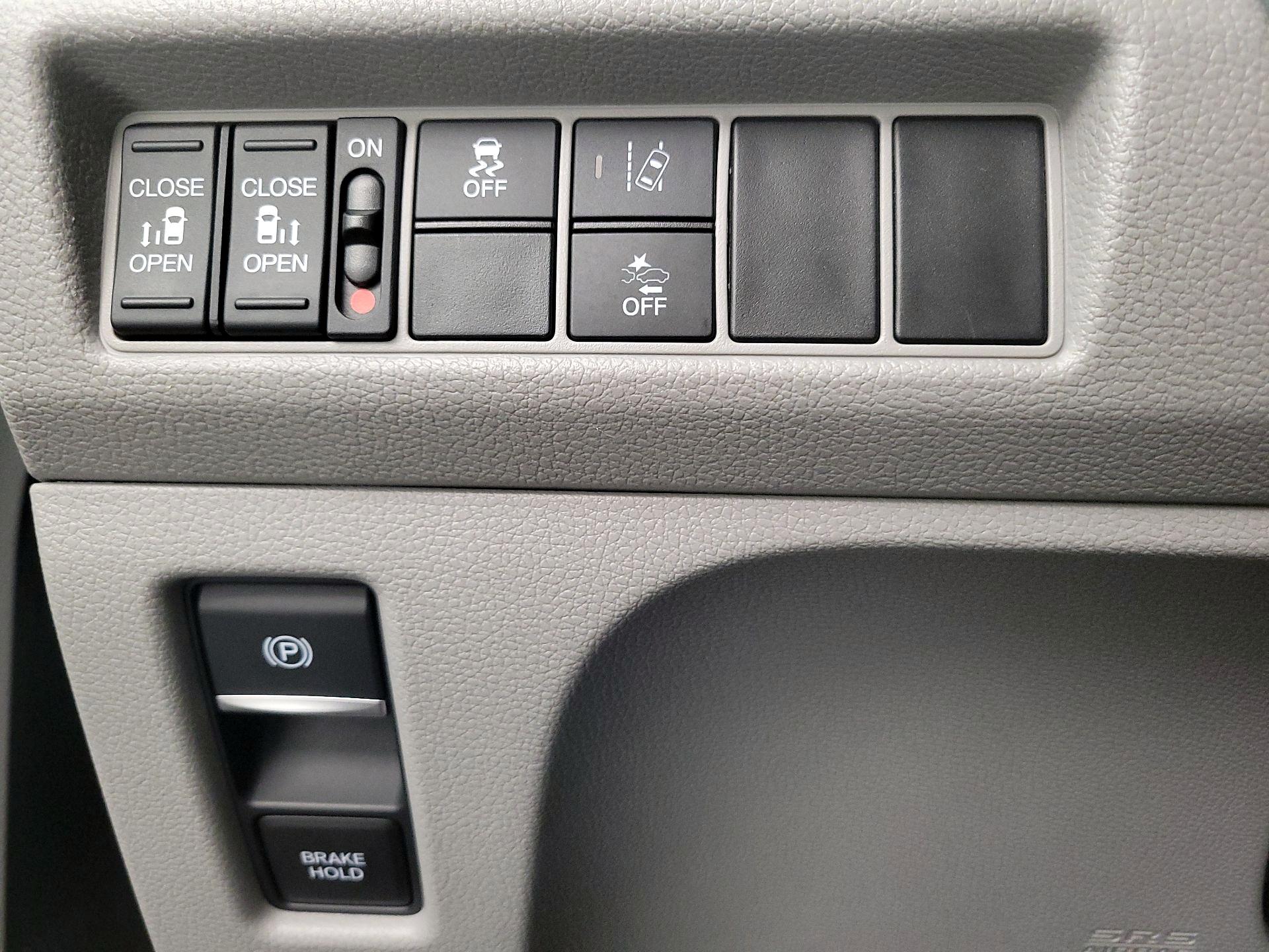 Thumbnail: 2020 Honda Odyssey - 13