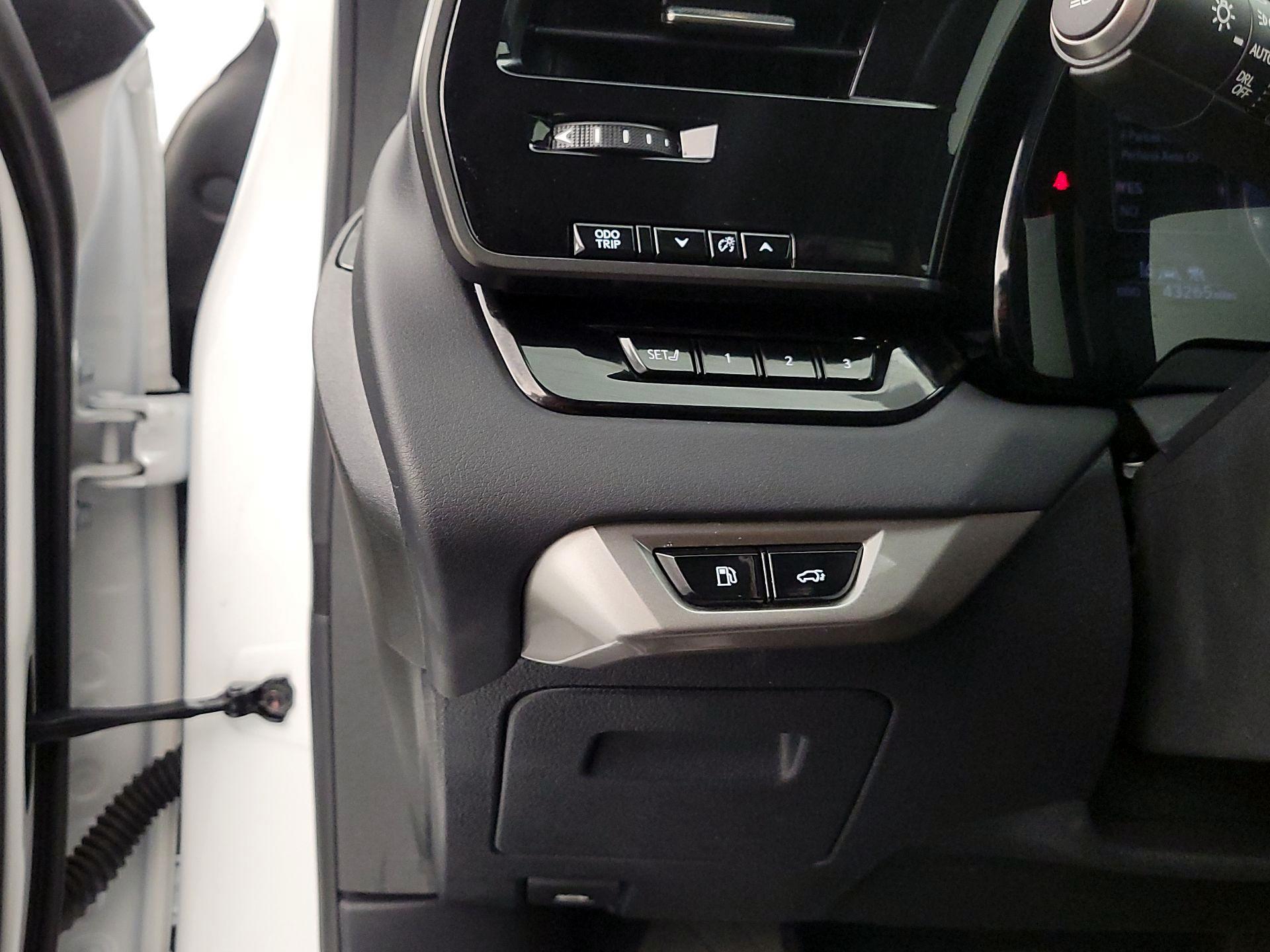 Thumbnail: 2024 Lexus RX - 13