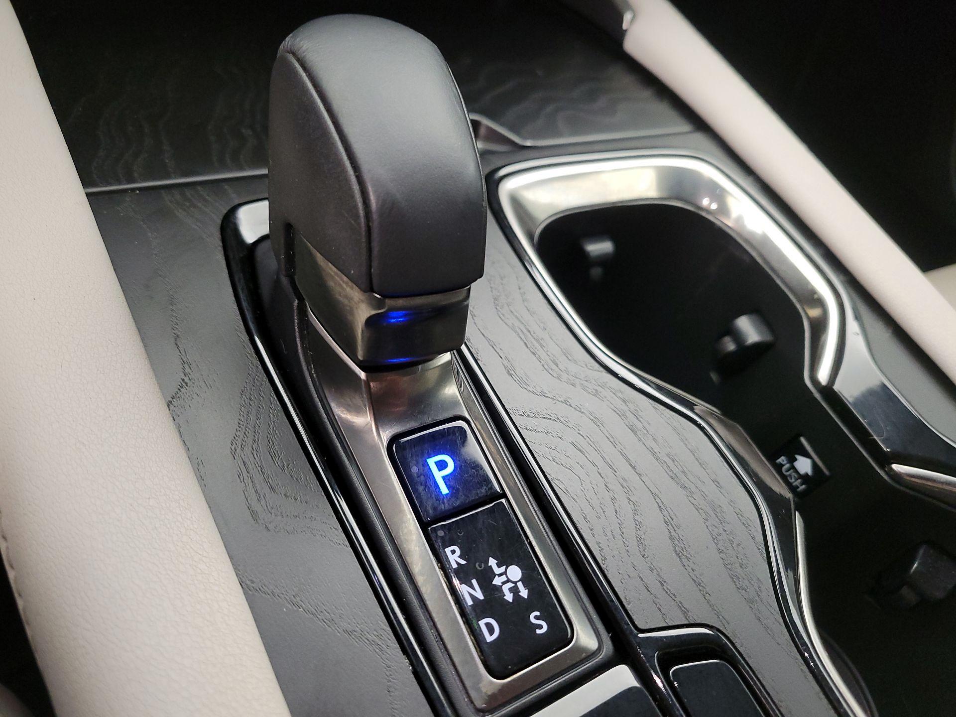 Thumbnail: 2024 Lexus RX - 17