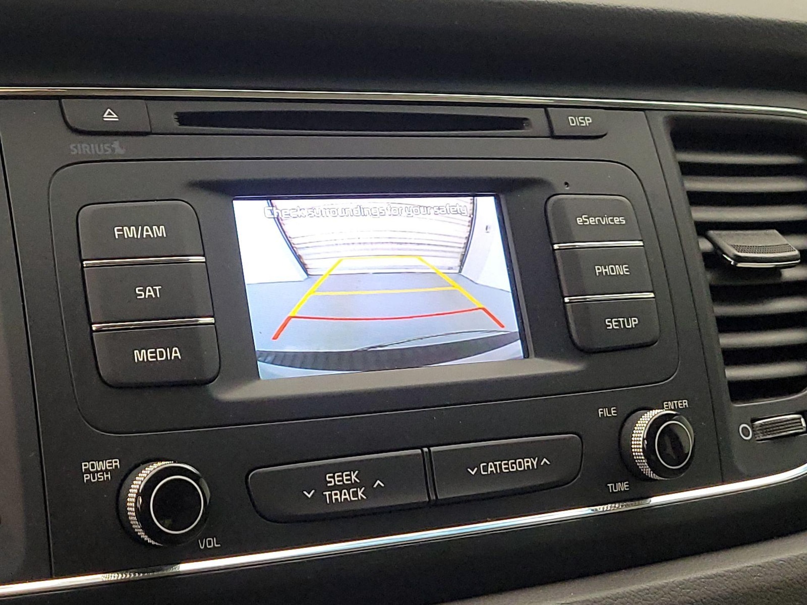 2016 Kia Sedona LX - Photo 15