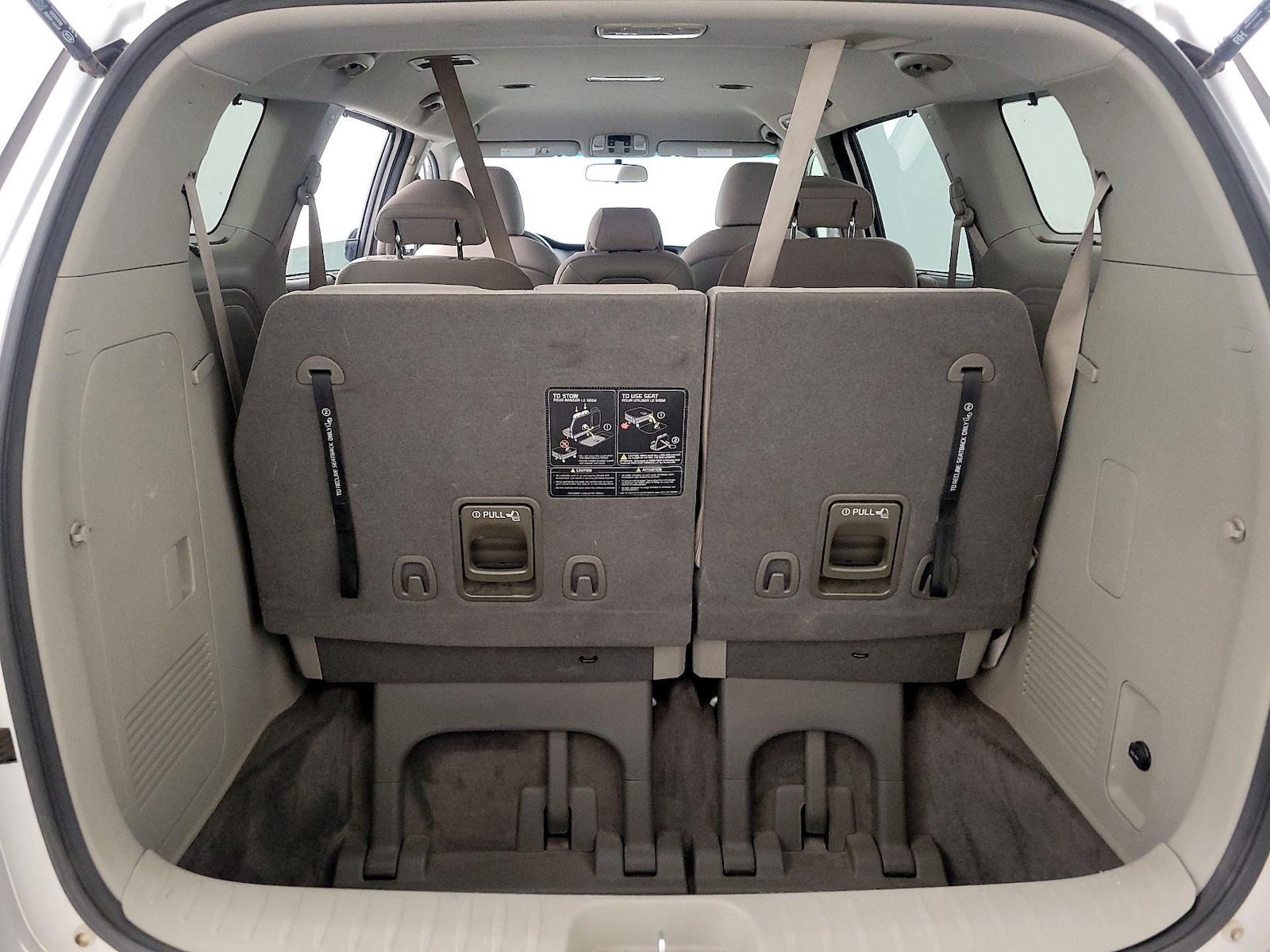2016 Kia Sedona LX - Photo 22