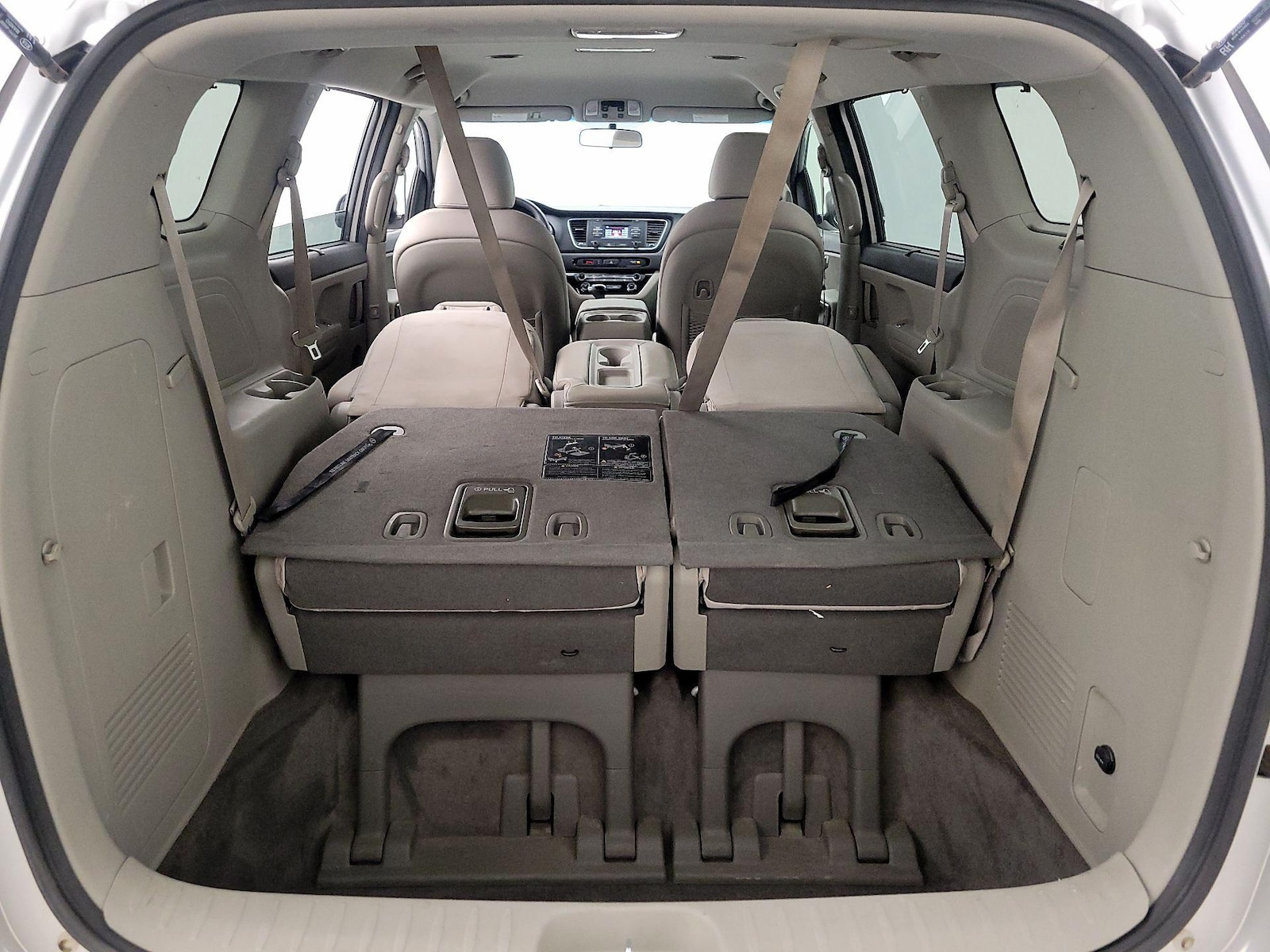 2016 Kia Sedona LX - Photo 23