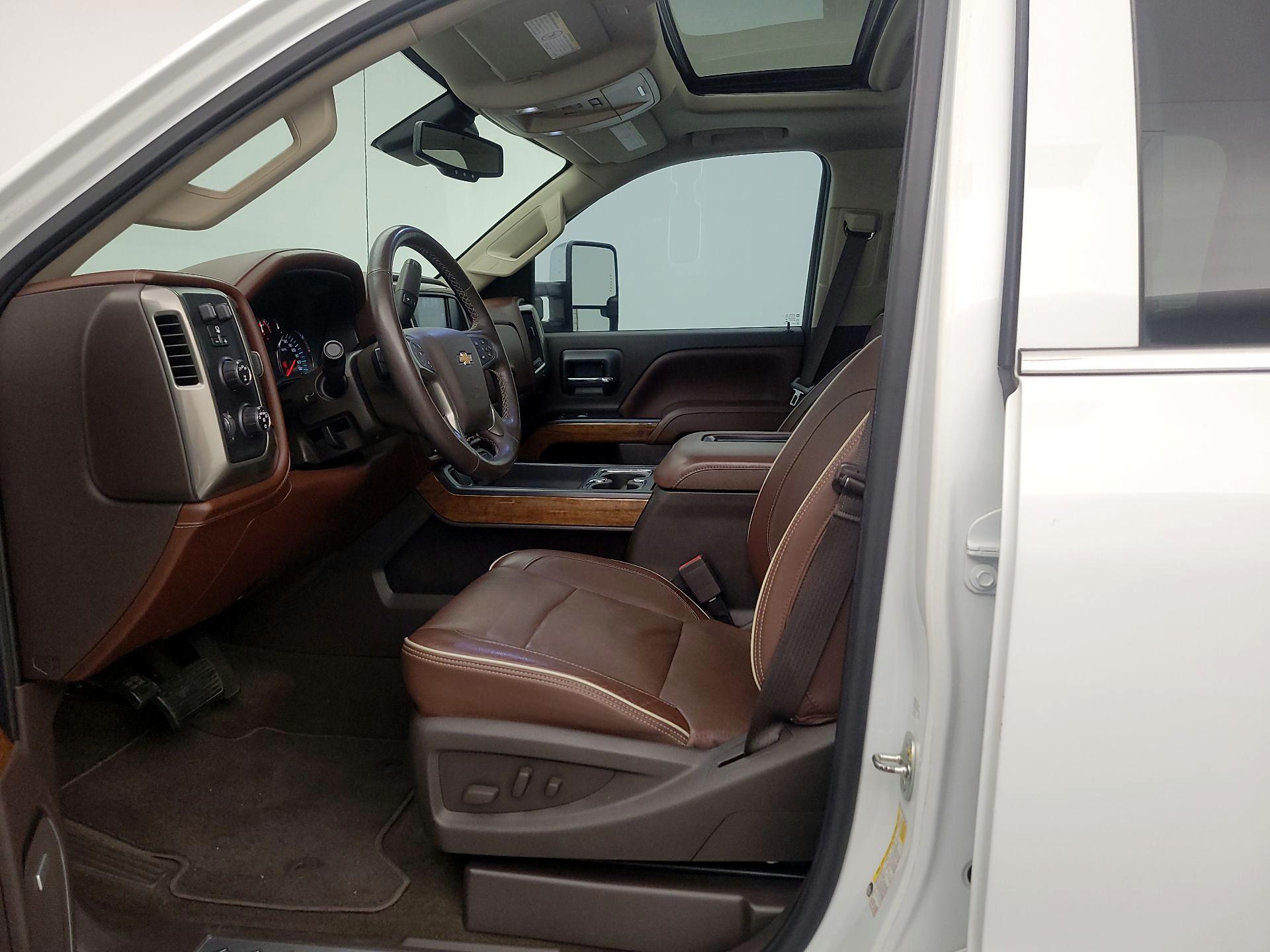 Thumbnail: 2017 Chevrolet Silverado 2500 - 11