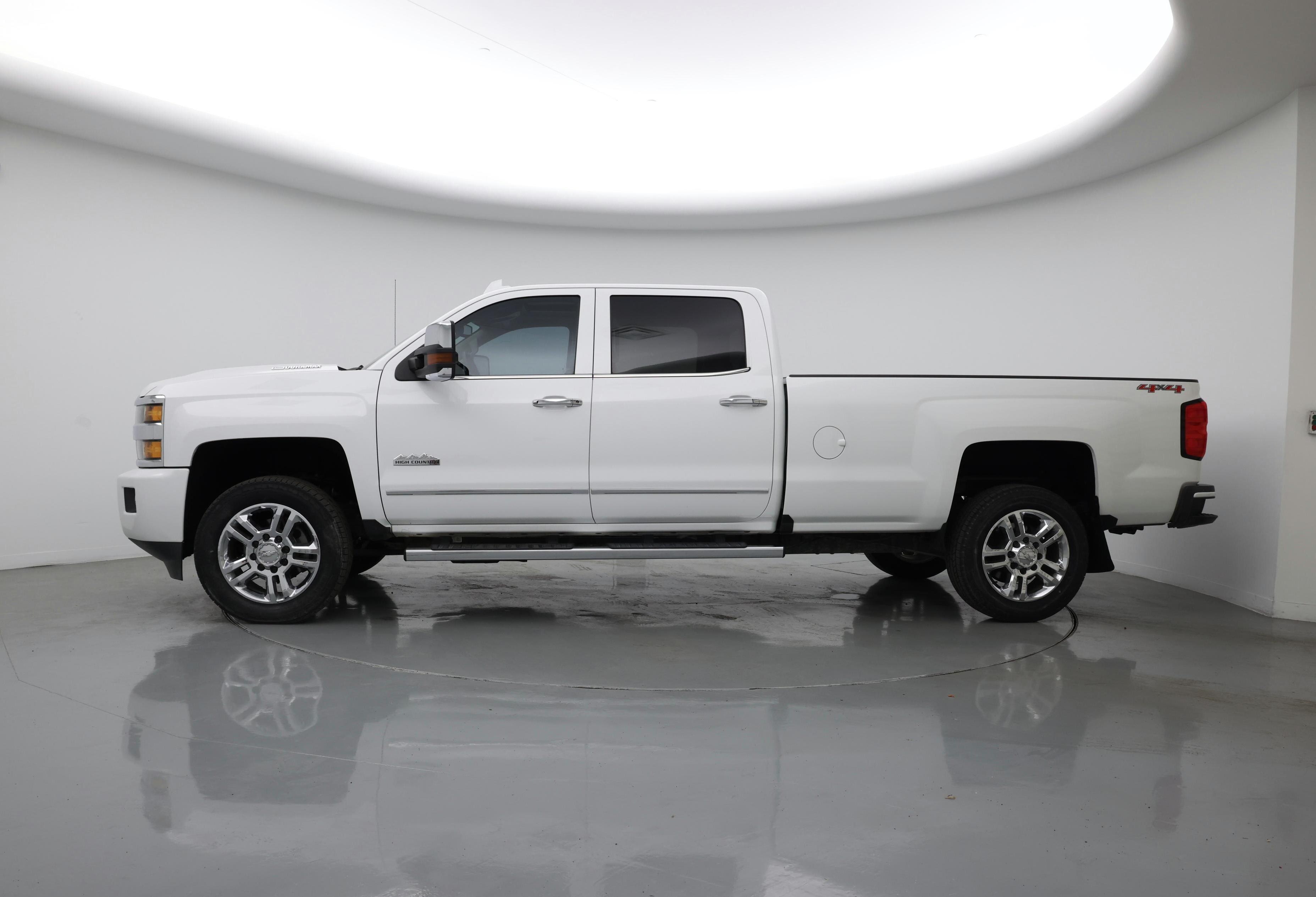 Thumbnail: 2017 Chevrolet Silverado 2500 - 3