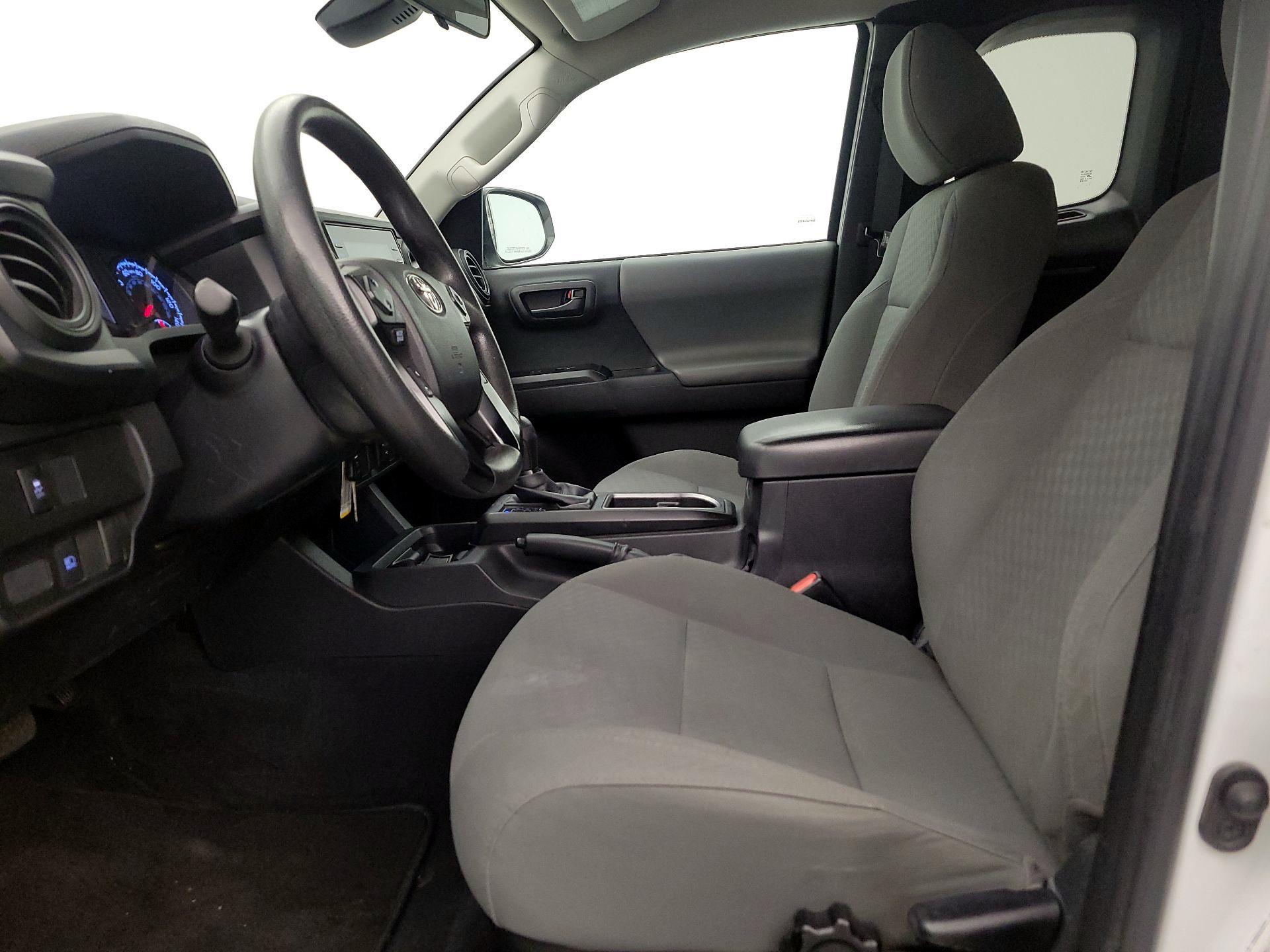 Thumbnail: 2022 Toyota Tacoma - 11