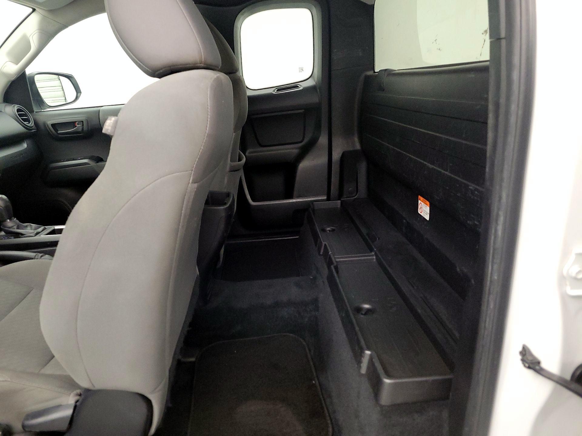 Thumbnail: 2022 Toyota Tacoma - 19