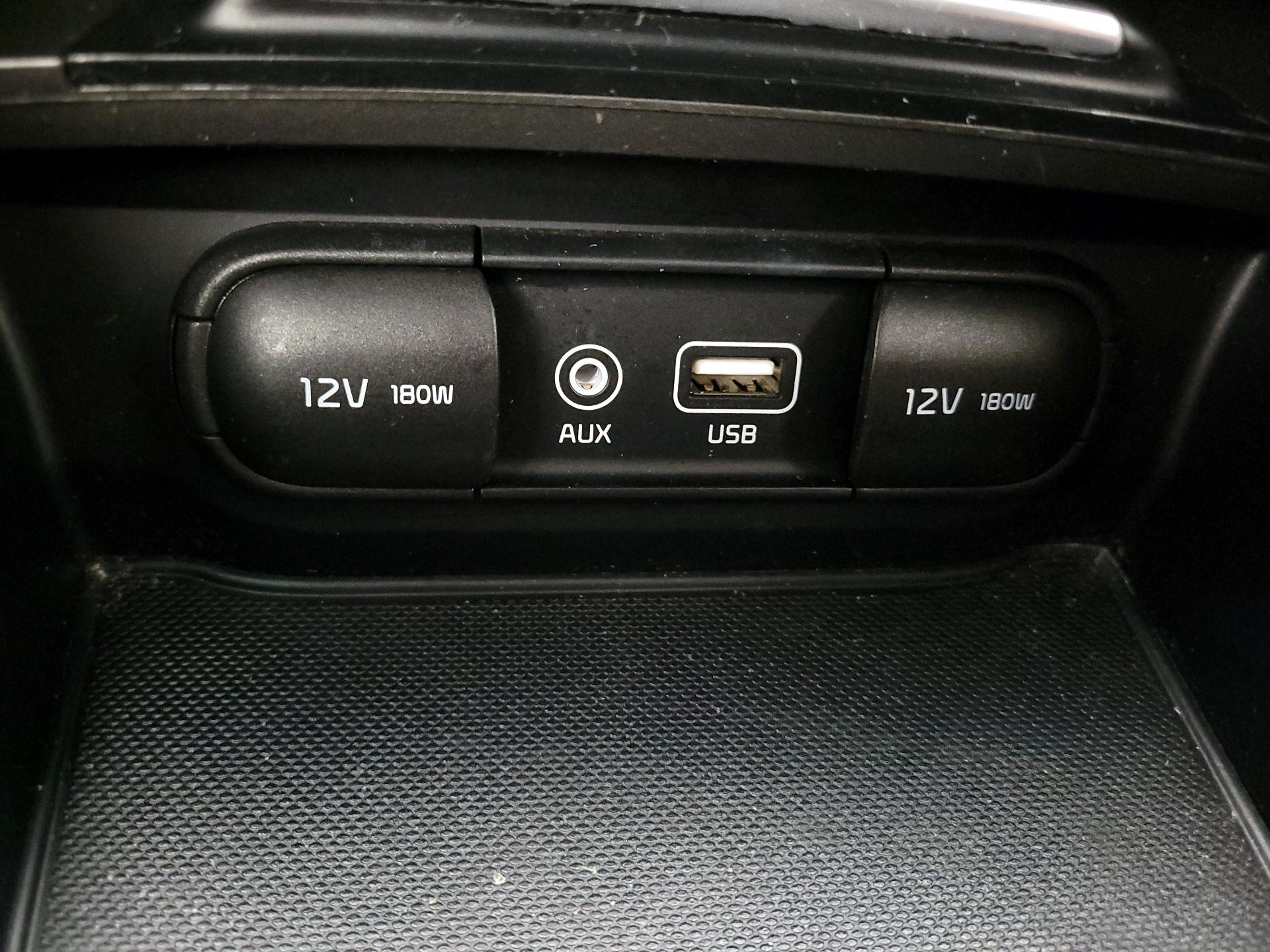 Thumbnail: 2019 Kia Optima - 16