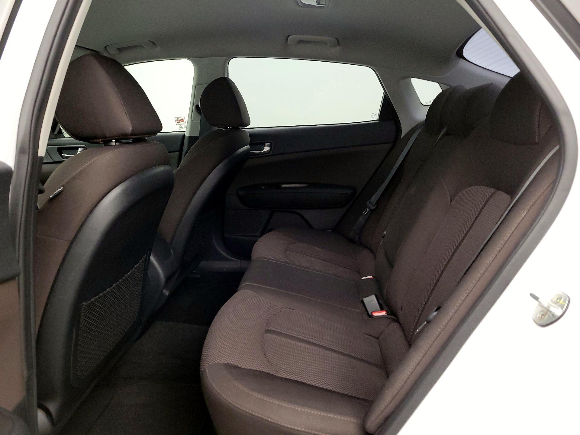 Thumbnail: 2019 Kia Optima - 17