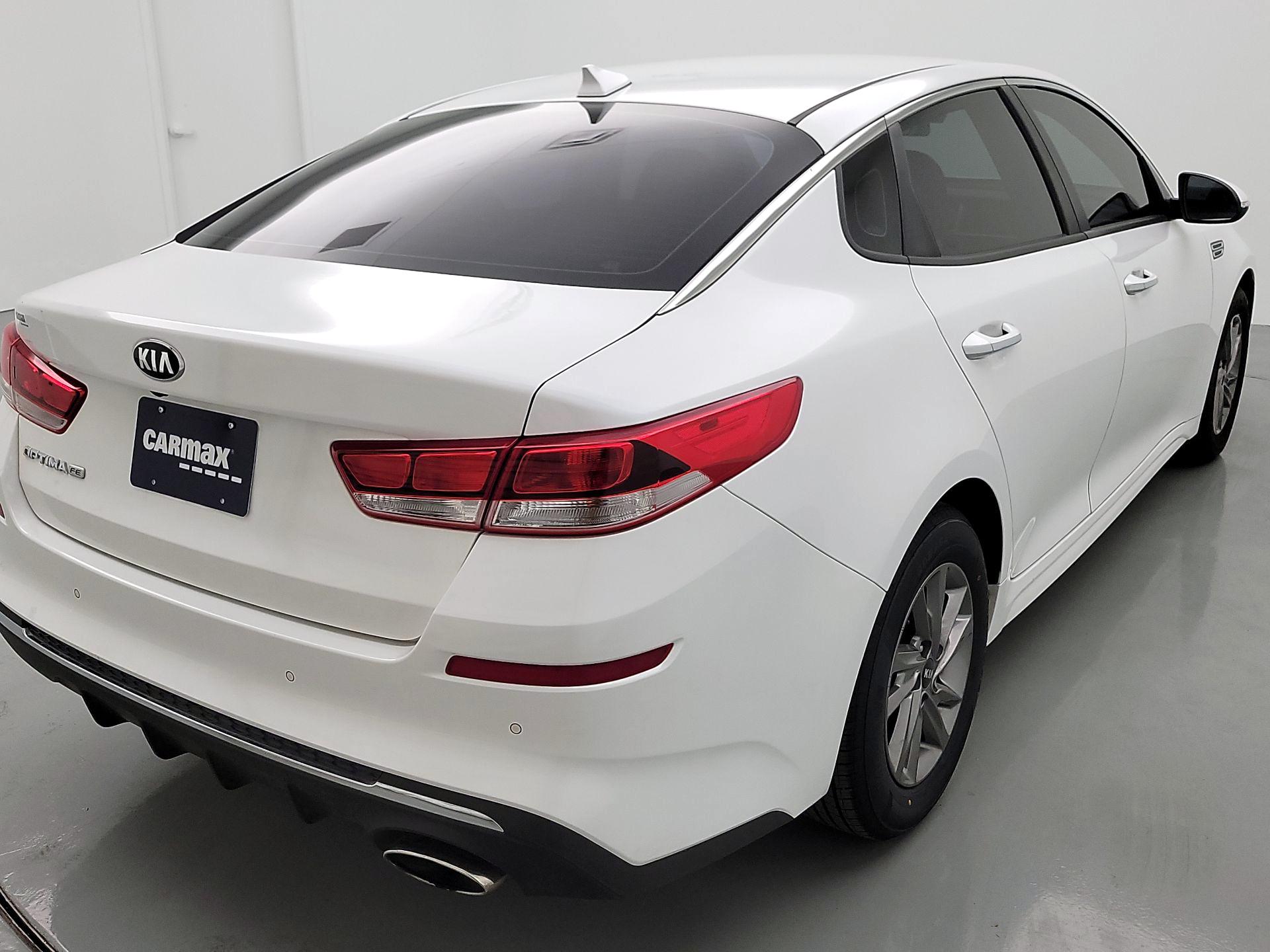 Thumbnail: 2019 Kia Optima - 5
