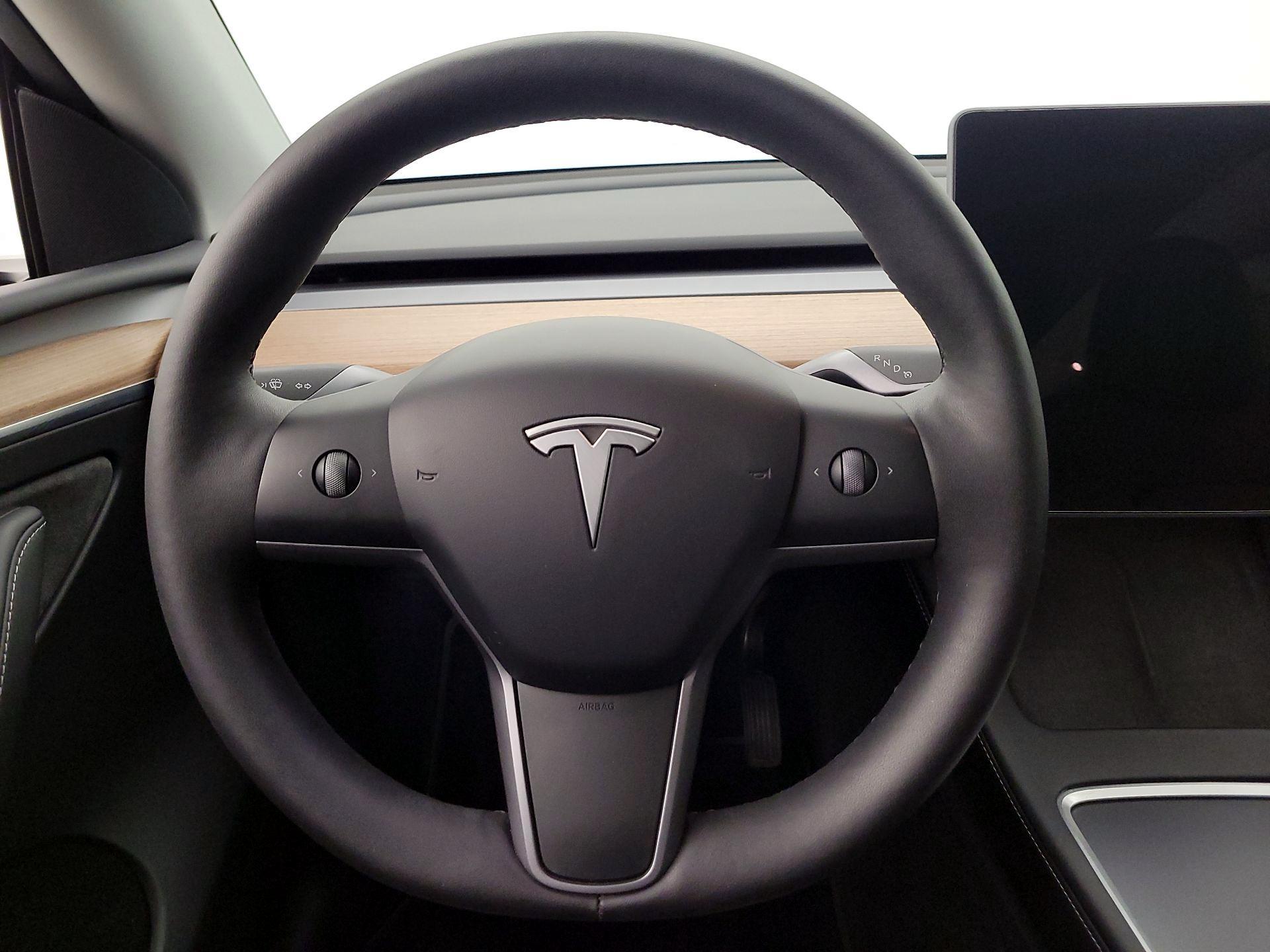 Thumbnail: 2024 Tesla Model Y - 10