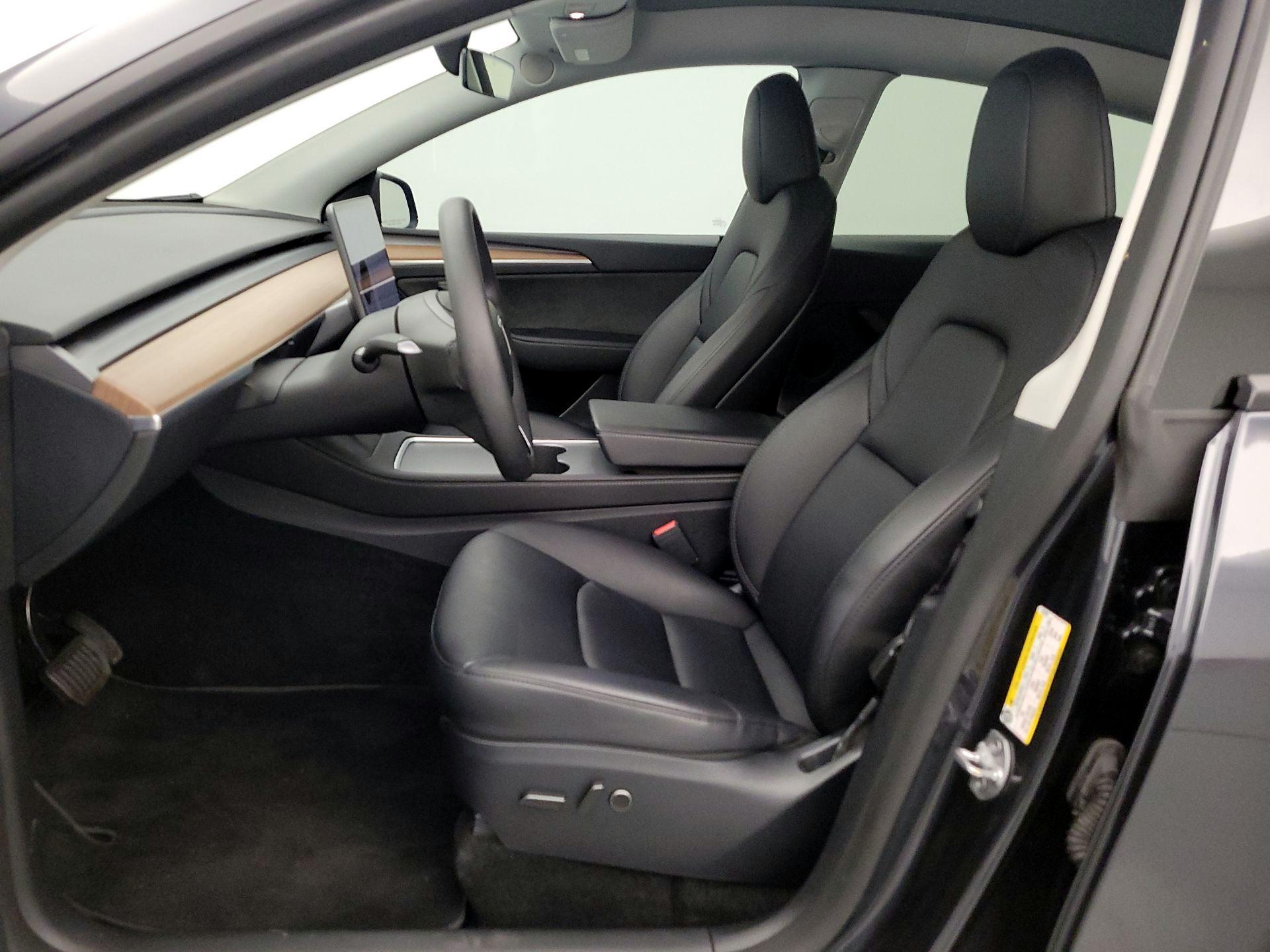 Thumbnail: 2024 Tesla Model Y - 11