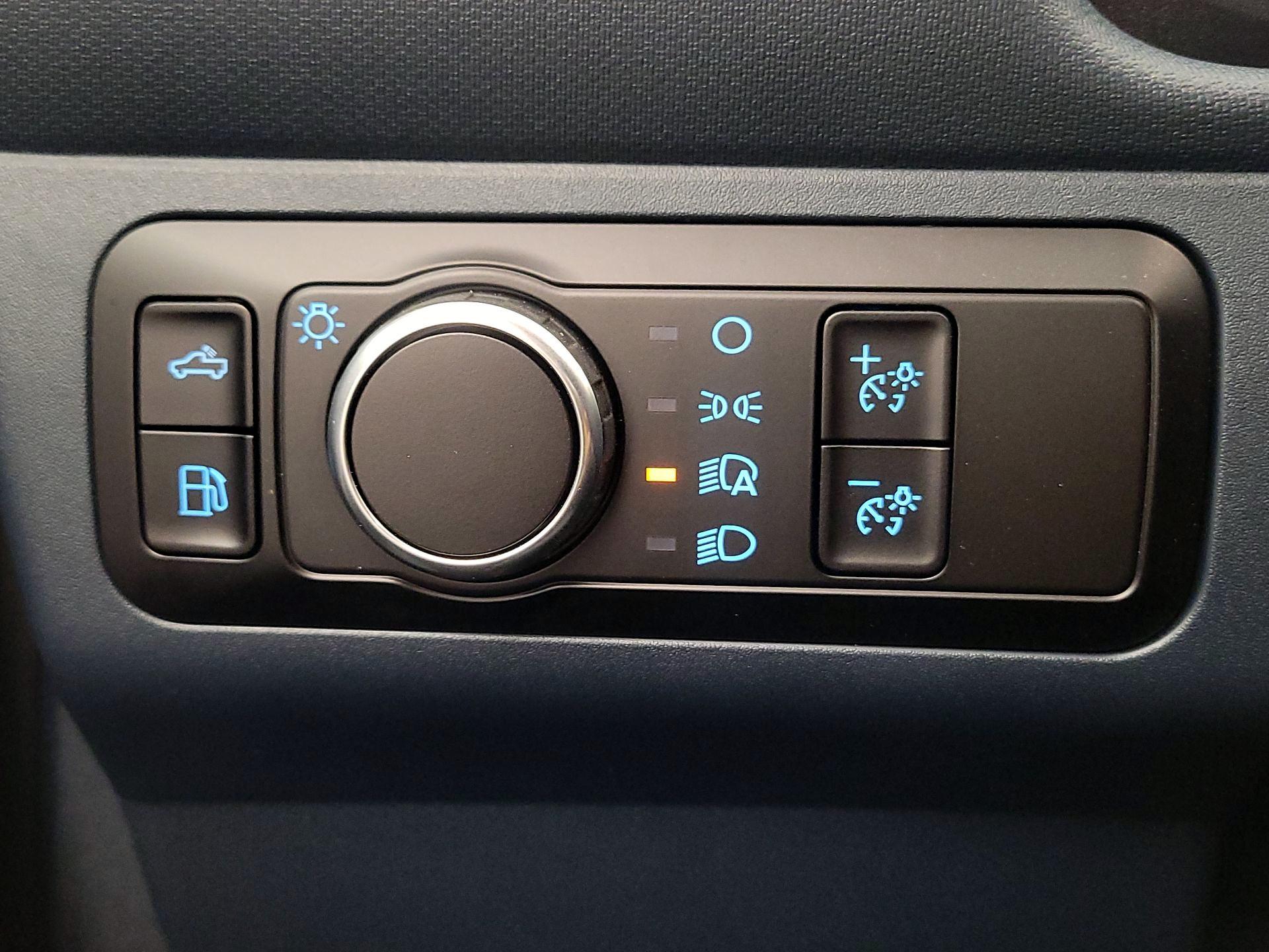 Thumbnail: 2025 Ford Maverick - 13