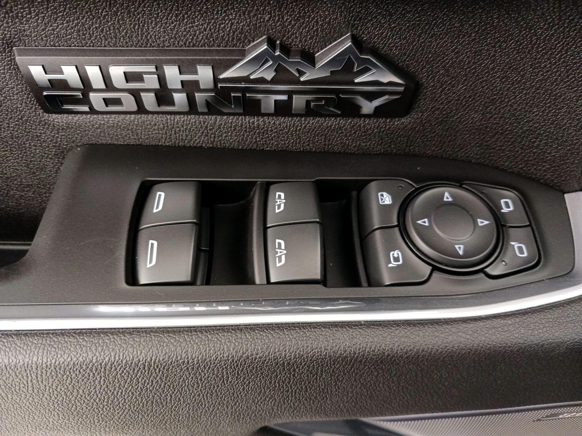 Thumbnail: 2025 Chevrolet Silverado 1500 - 12