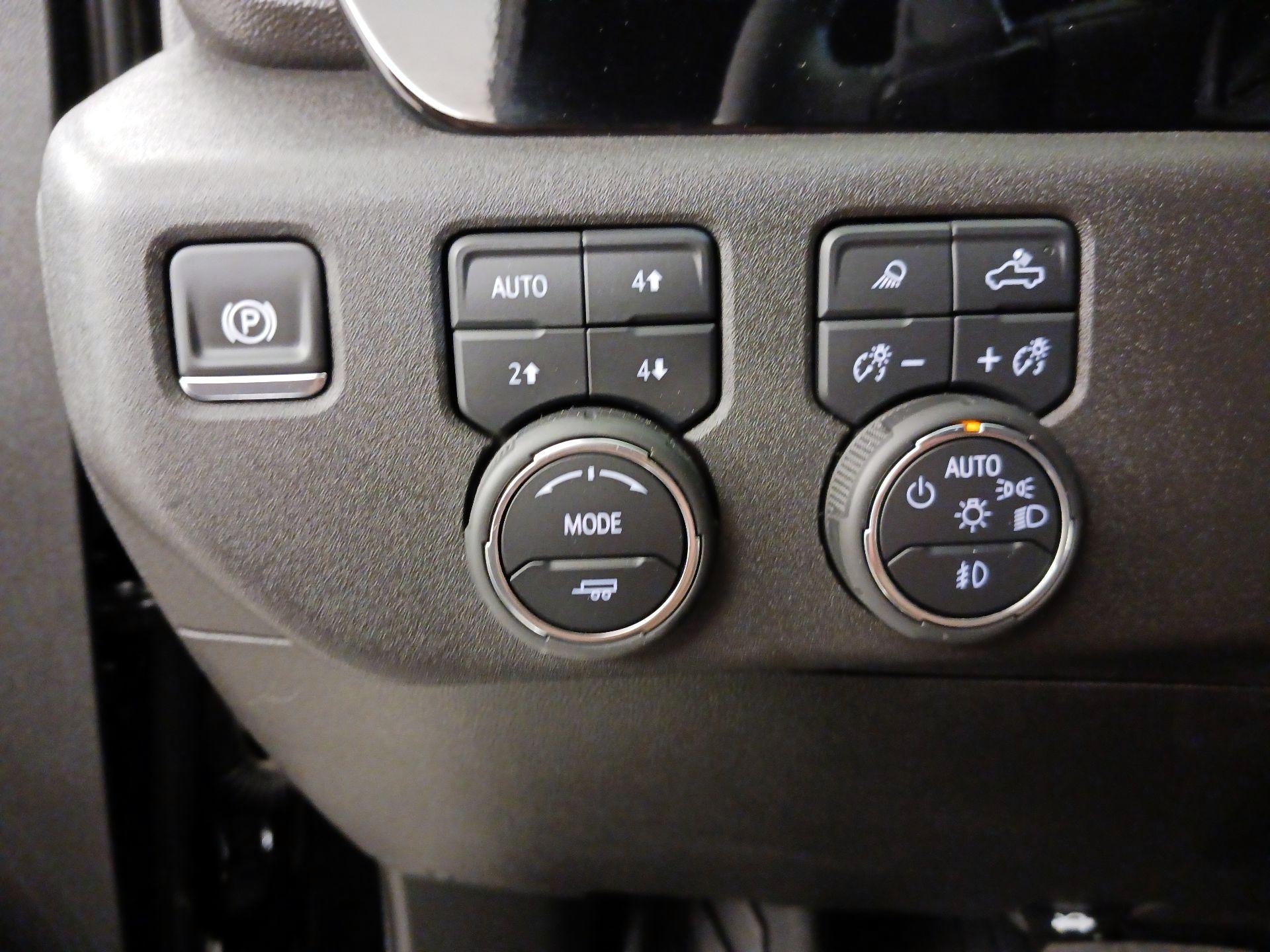 Thumbnail: 2025 Chevrolet Silverado 1500 - 13