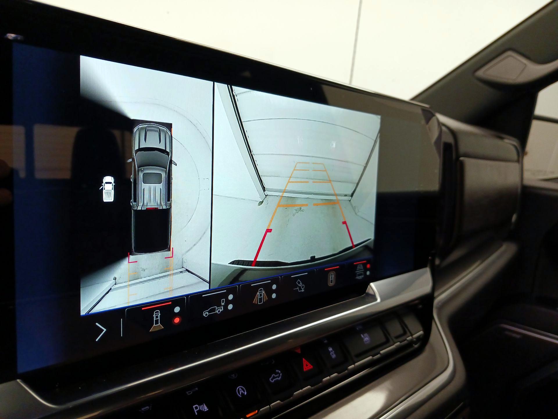 Thumbnail: 2025 Chevrolet Silverado 1500 - 15