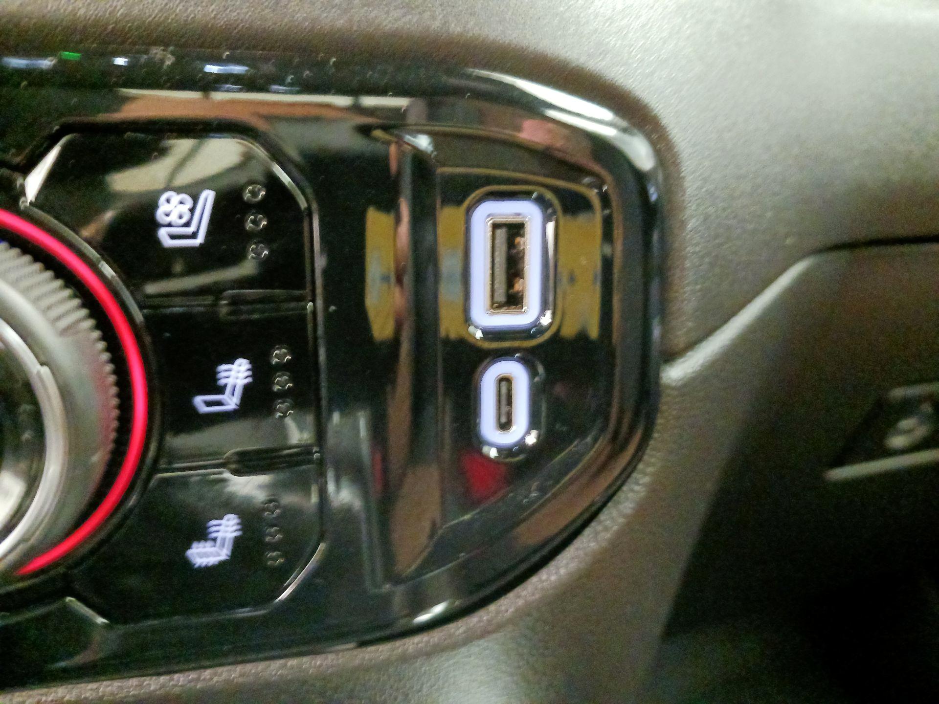 Thumbnail: 2025 Chevrolet Silverado 1500 - 19