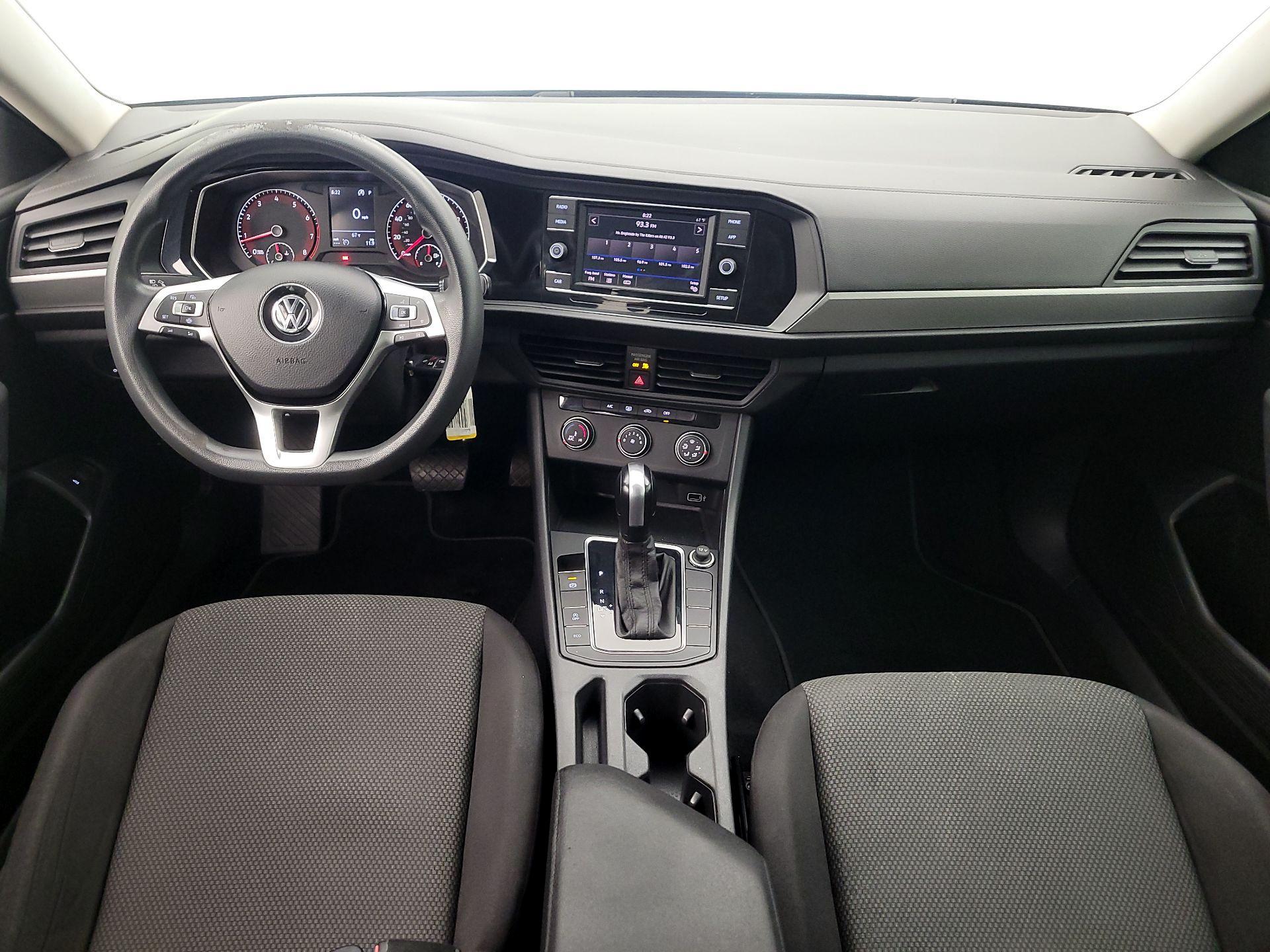 Thumbnail: 2019 Volkswagen Jetta - 9