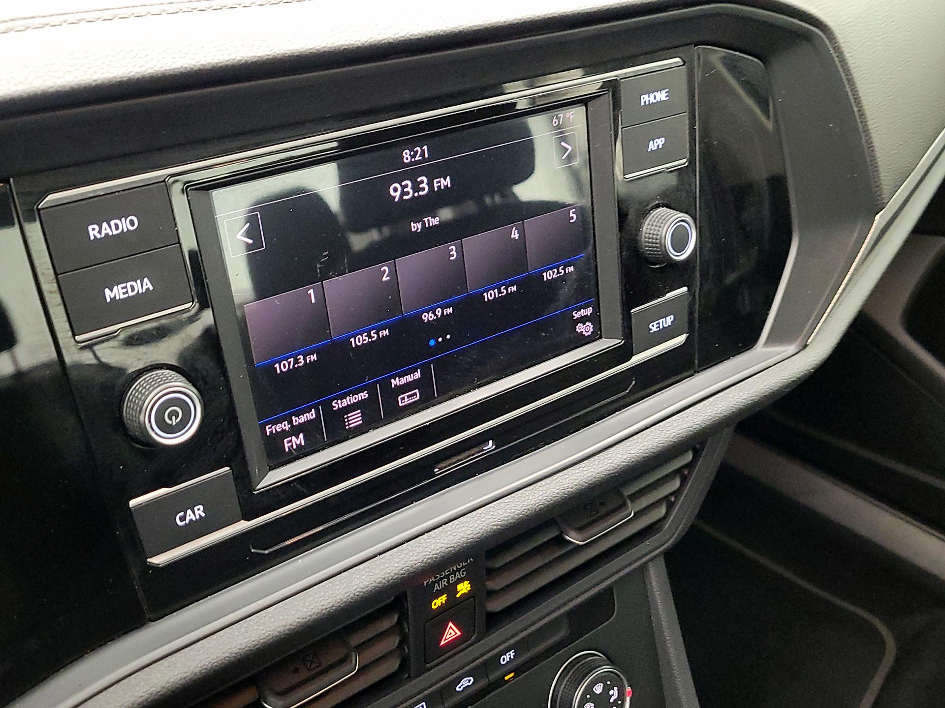 Thumbnail: 2019 Volkswagen Jetta - 15