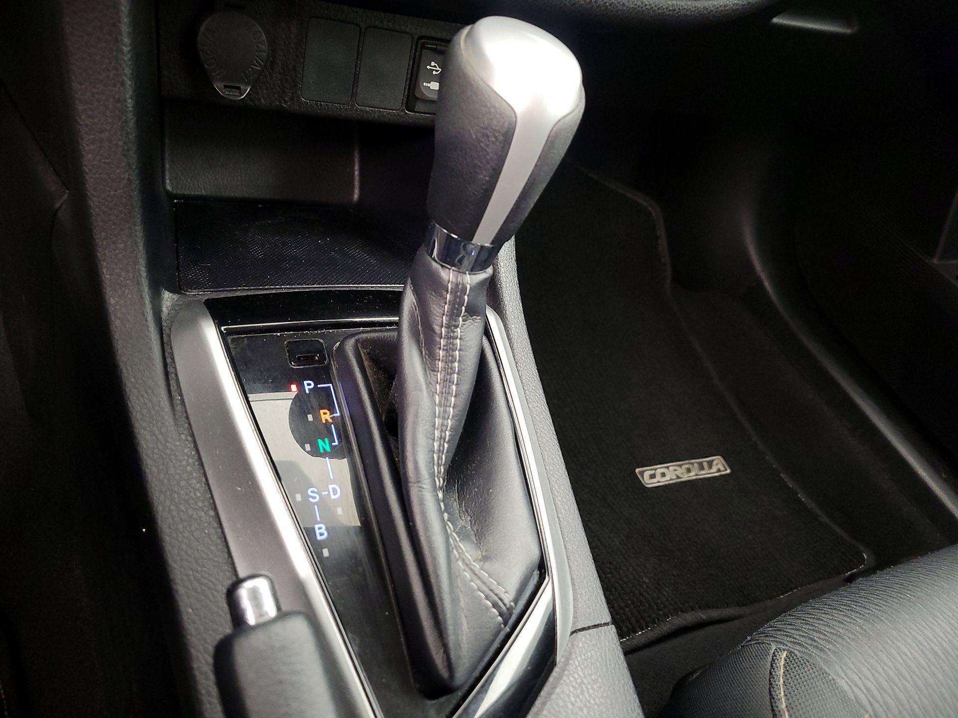 Thumbnail: 2019 Toyota Corolla - 17