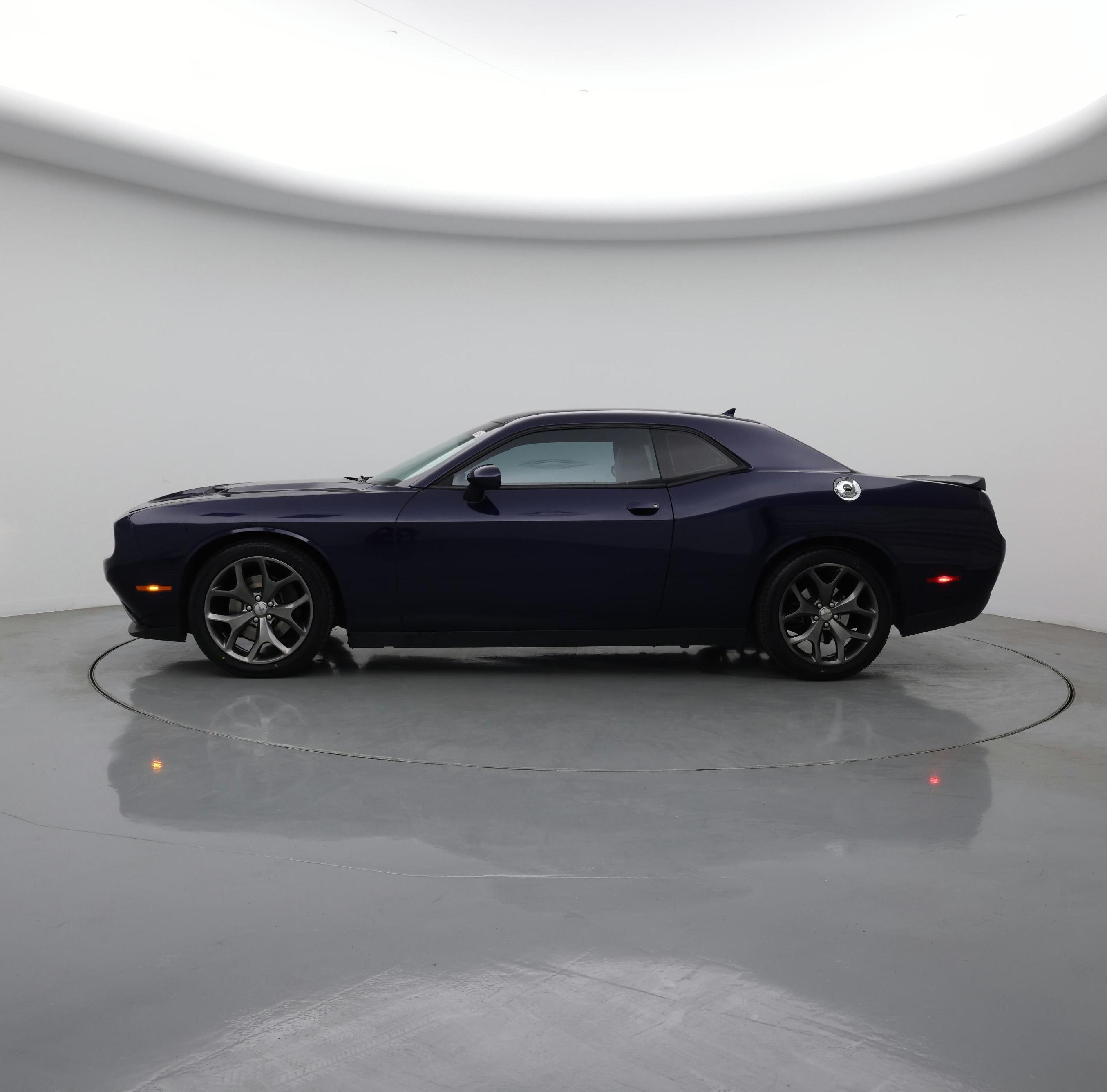Thumbnail: 2015 Dodge Challenger - 3