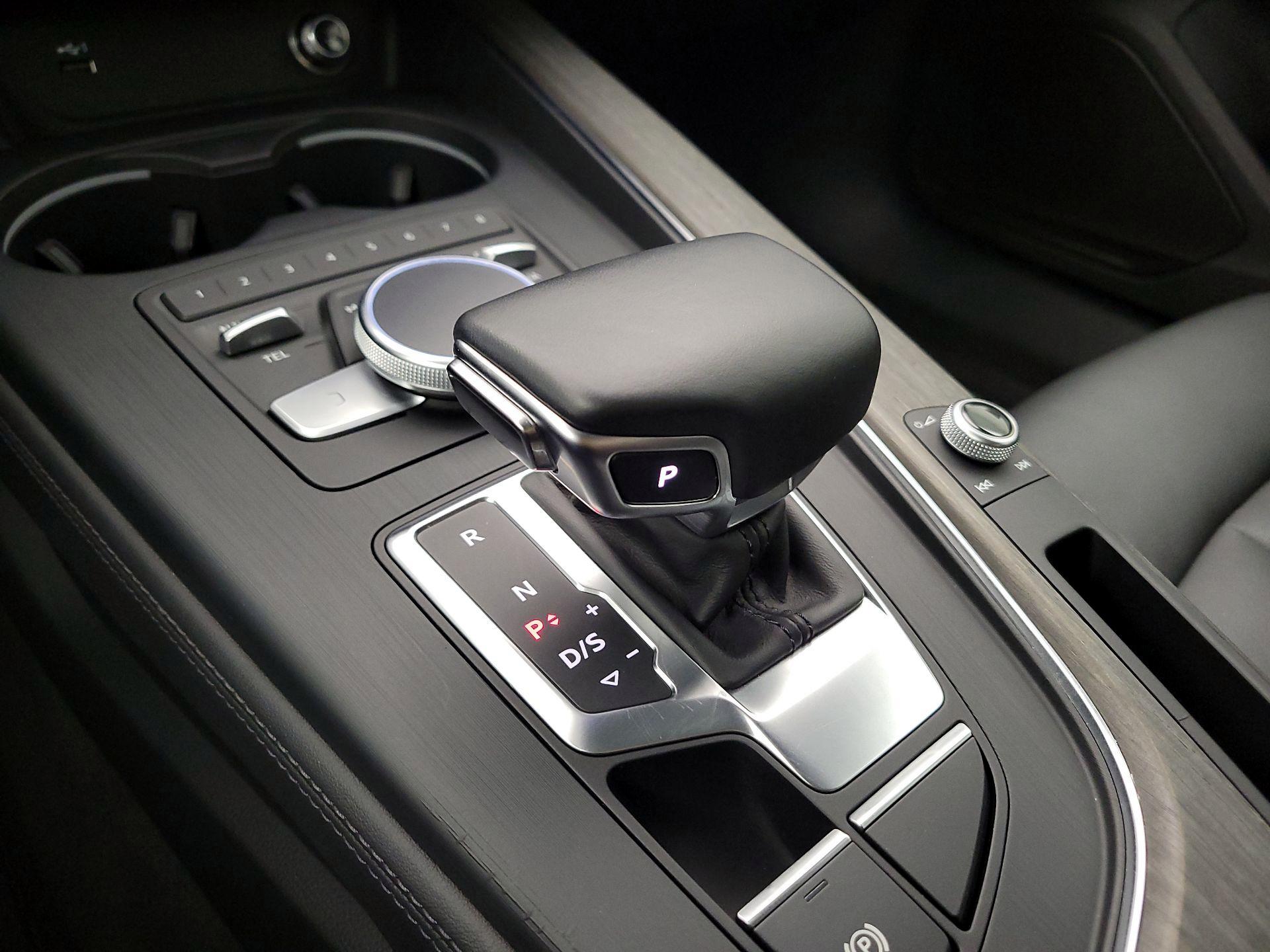 Thumbnail: 2019 Audi A4 - 18