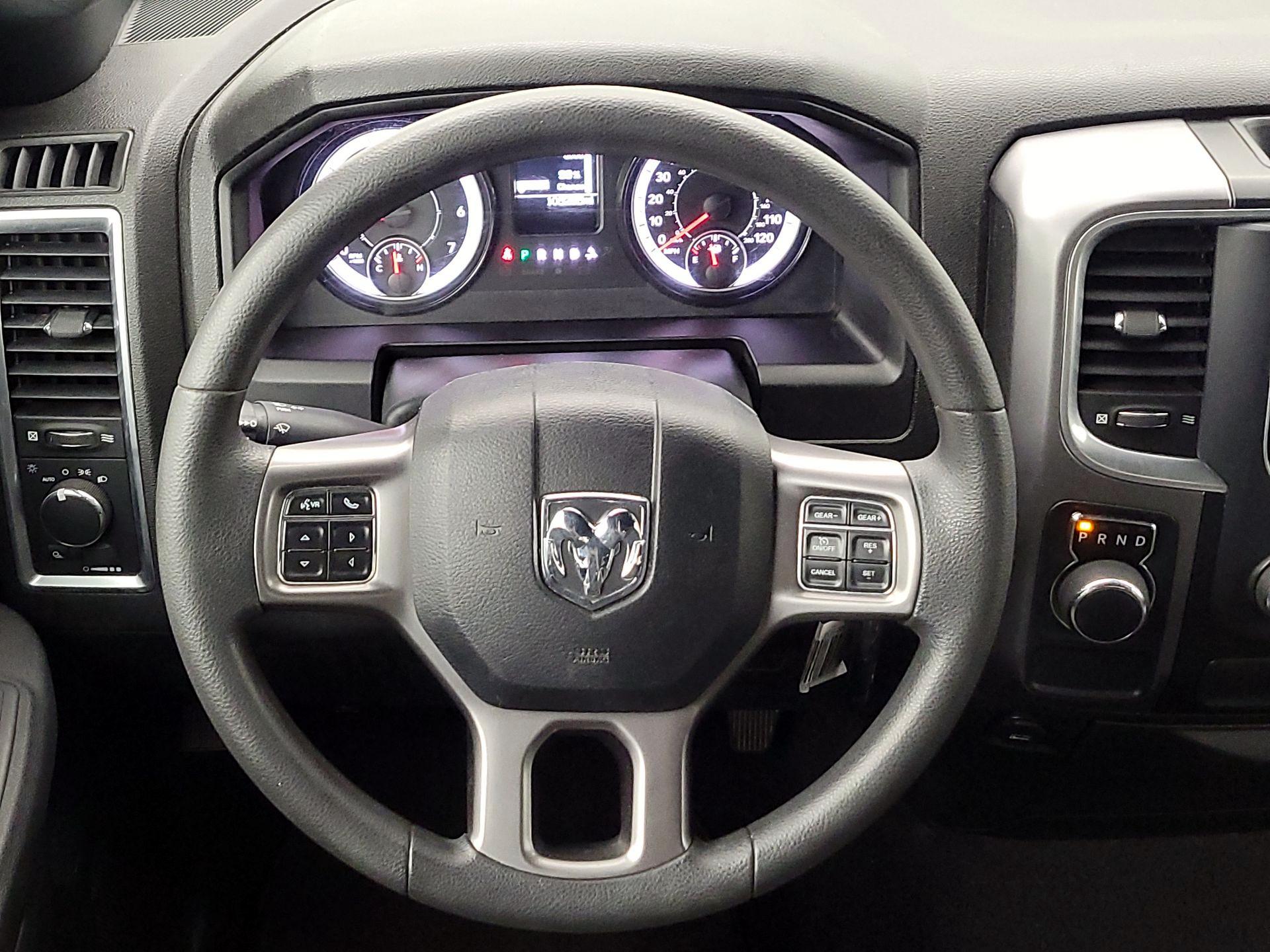 Thumbnail: 2021 RAM 1500 Classic - 10