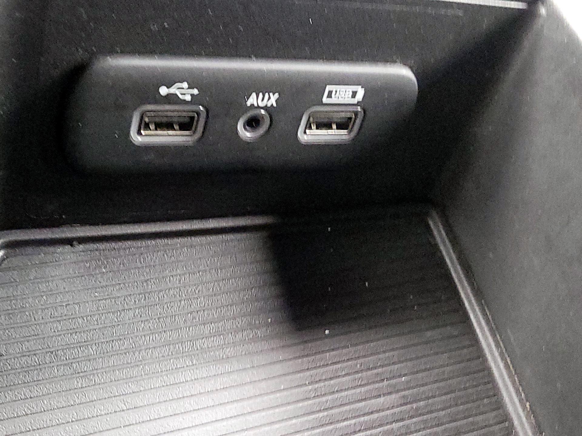 Thumbnail: 2021 RAM 1500 Classic - 18