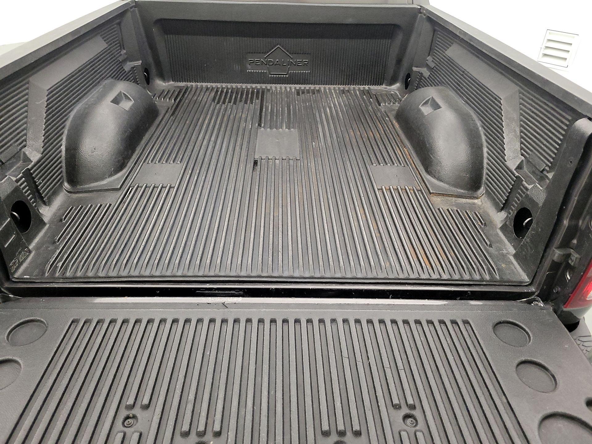 Thumbnail: 2021 RAM 1500 Classic - 20