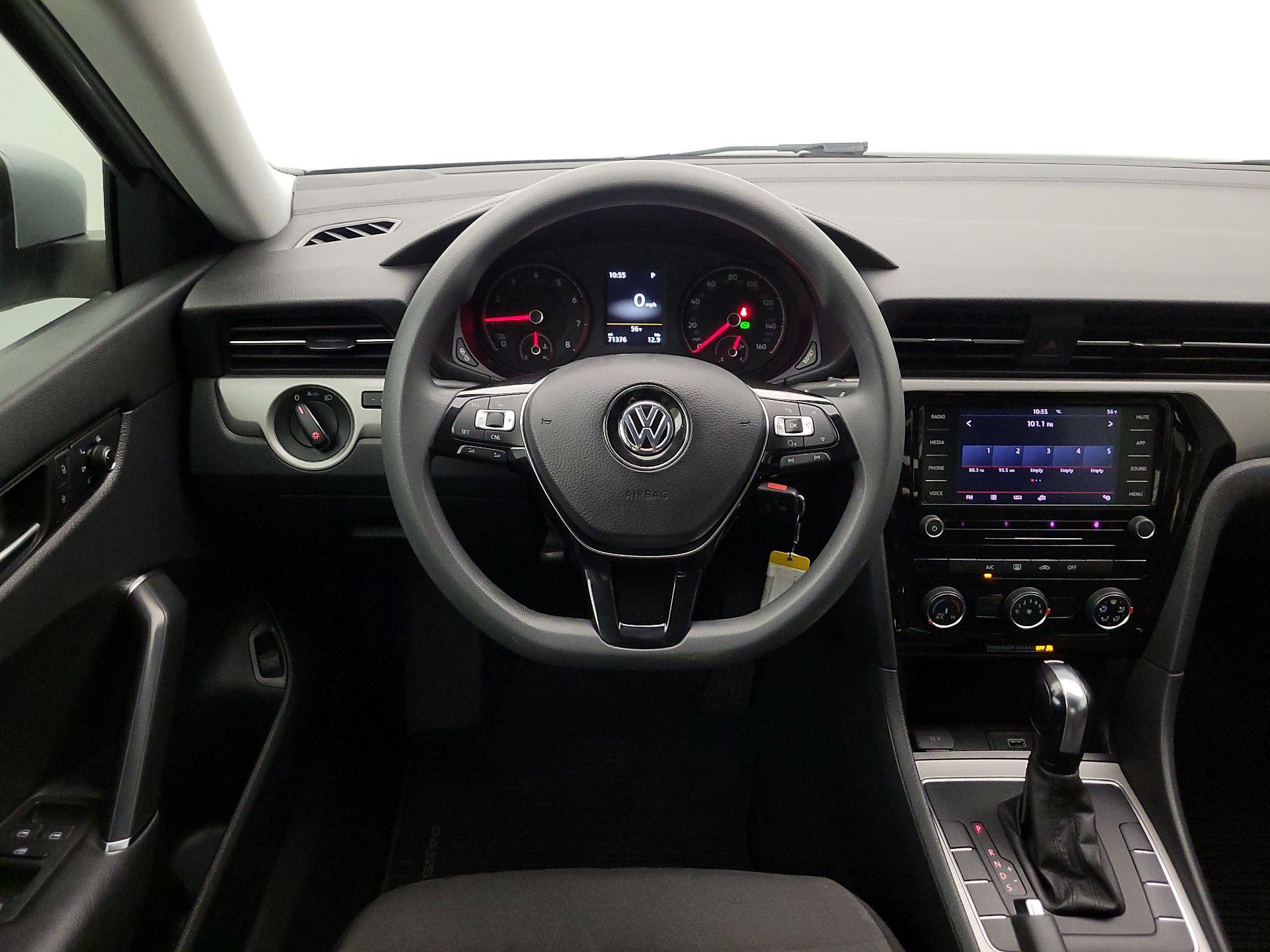 Thumbnail: 2020 Volkswagen Passat - 10