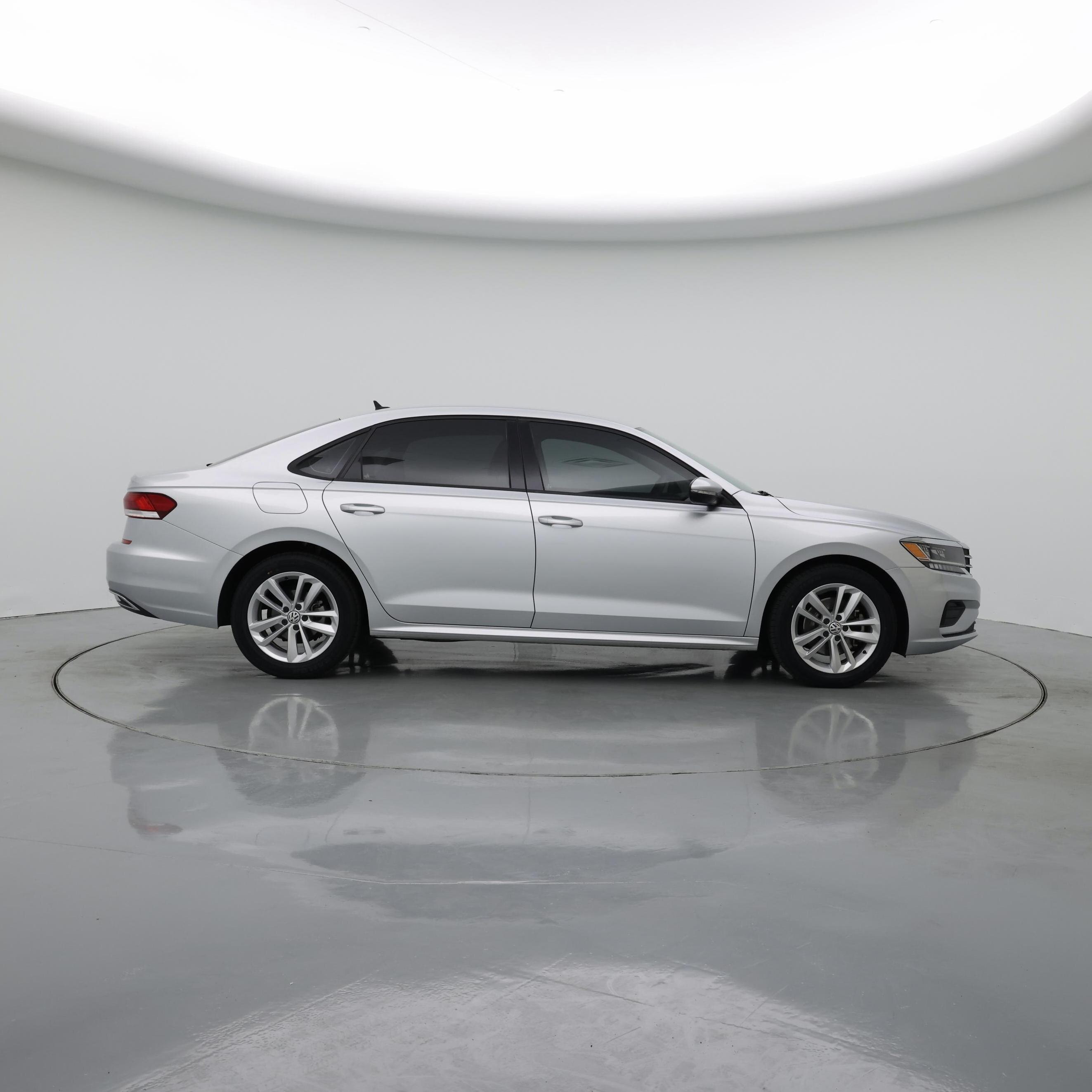 Thumbnail: 2020 Volkswagen Passat - 7