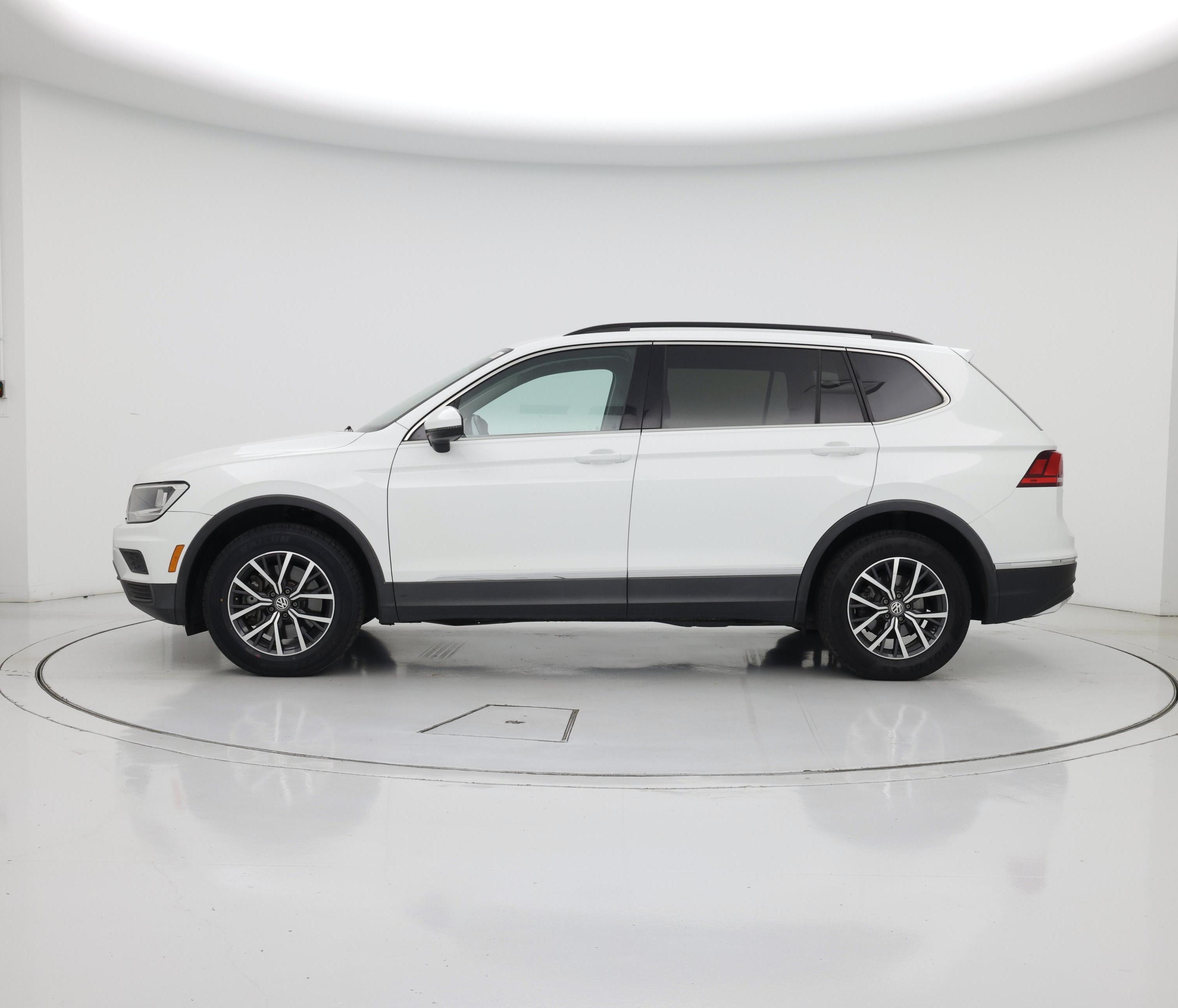 Thumbnail: 2020 Volkswagen Tiguan - 3