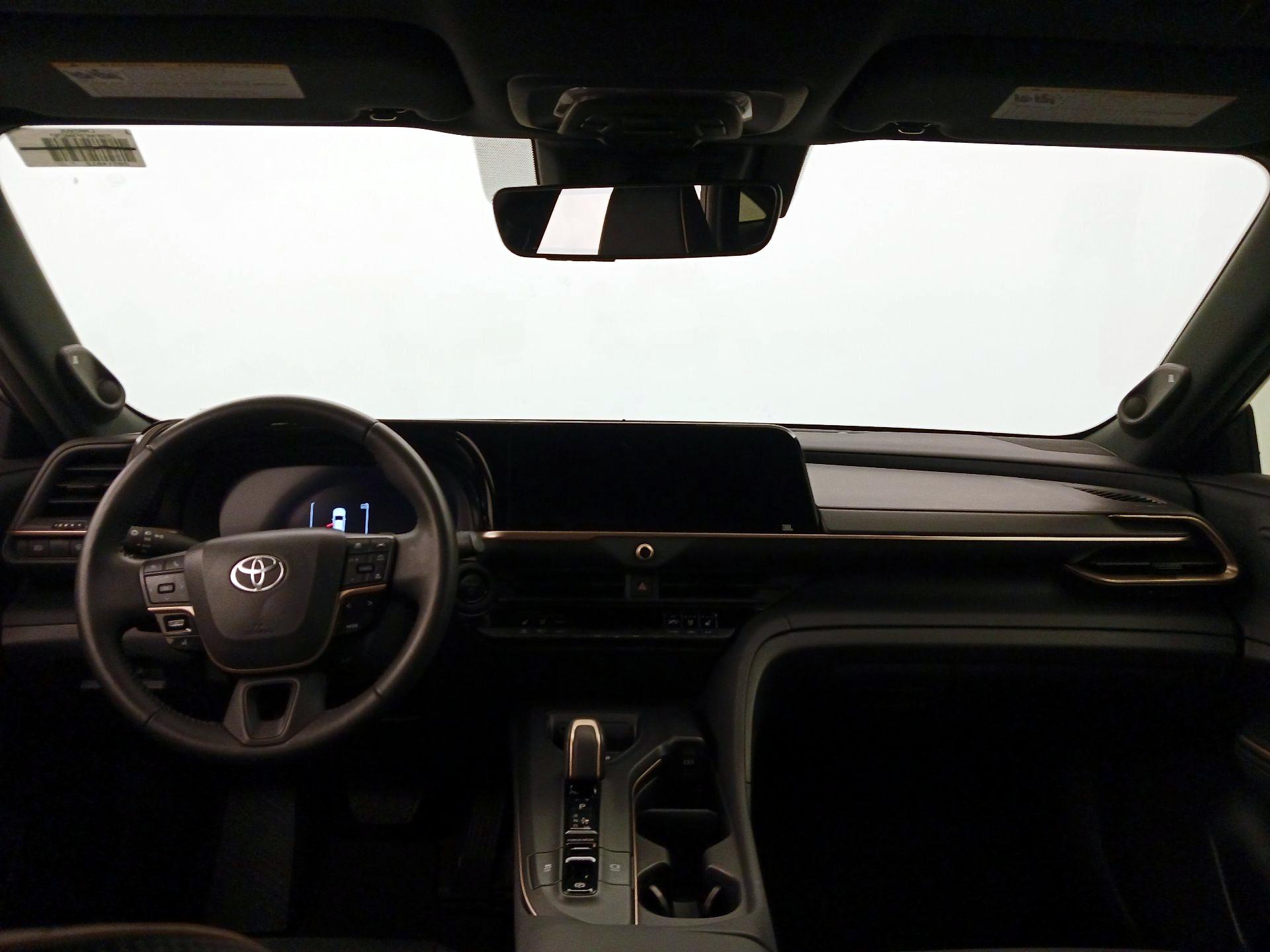 Thumbnail: 2023 Toyota Crown - 9