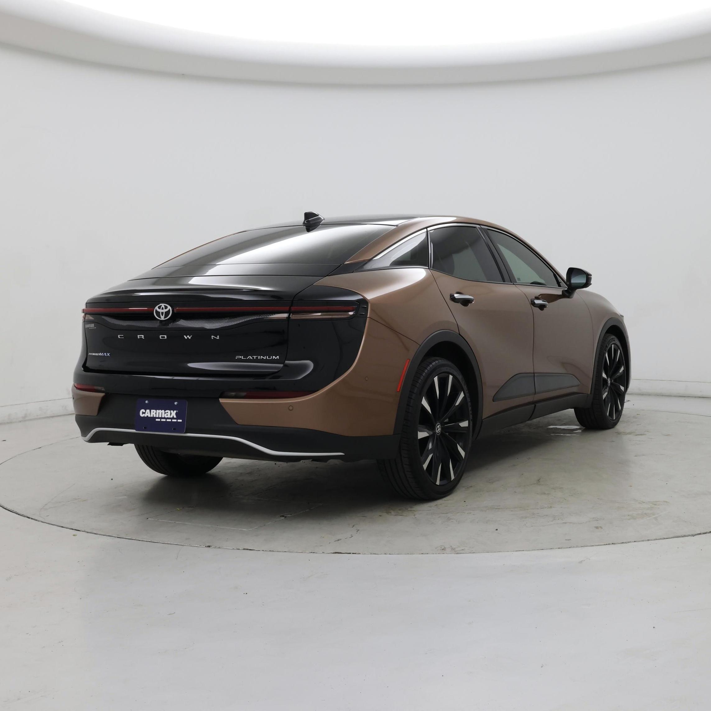 Thumbnail: 2023 Toyota Crown - 8