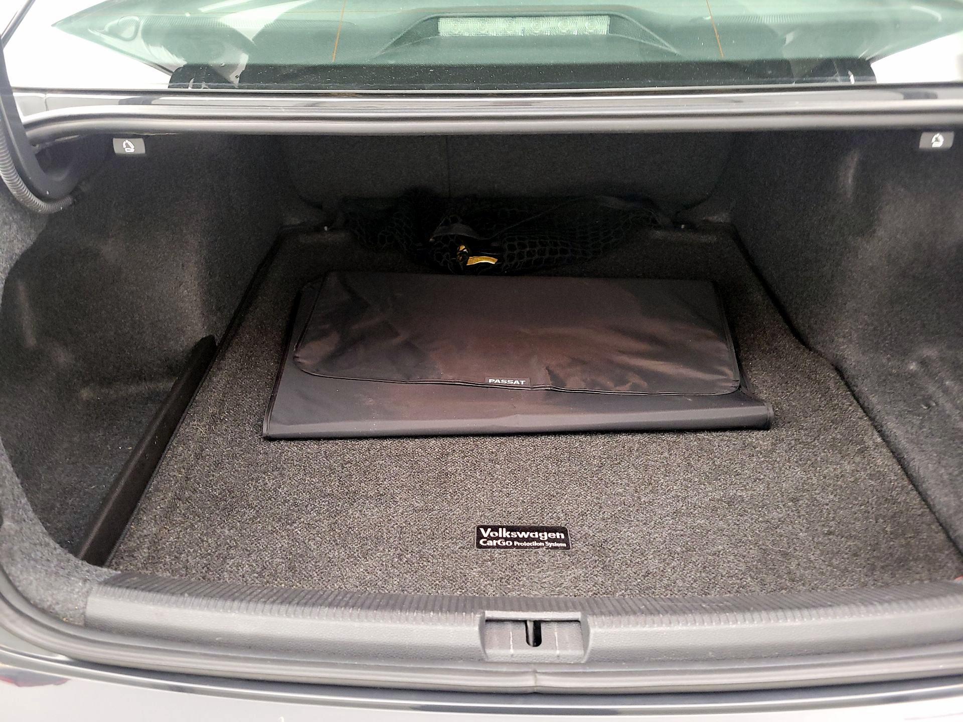 Thumbnail: 2017 Volkswagen Passat - 20