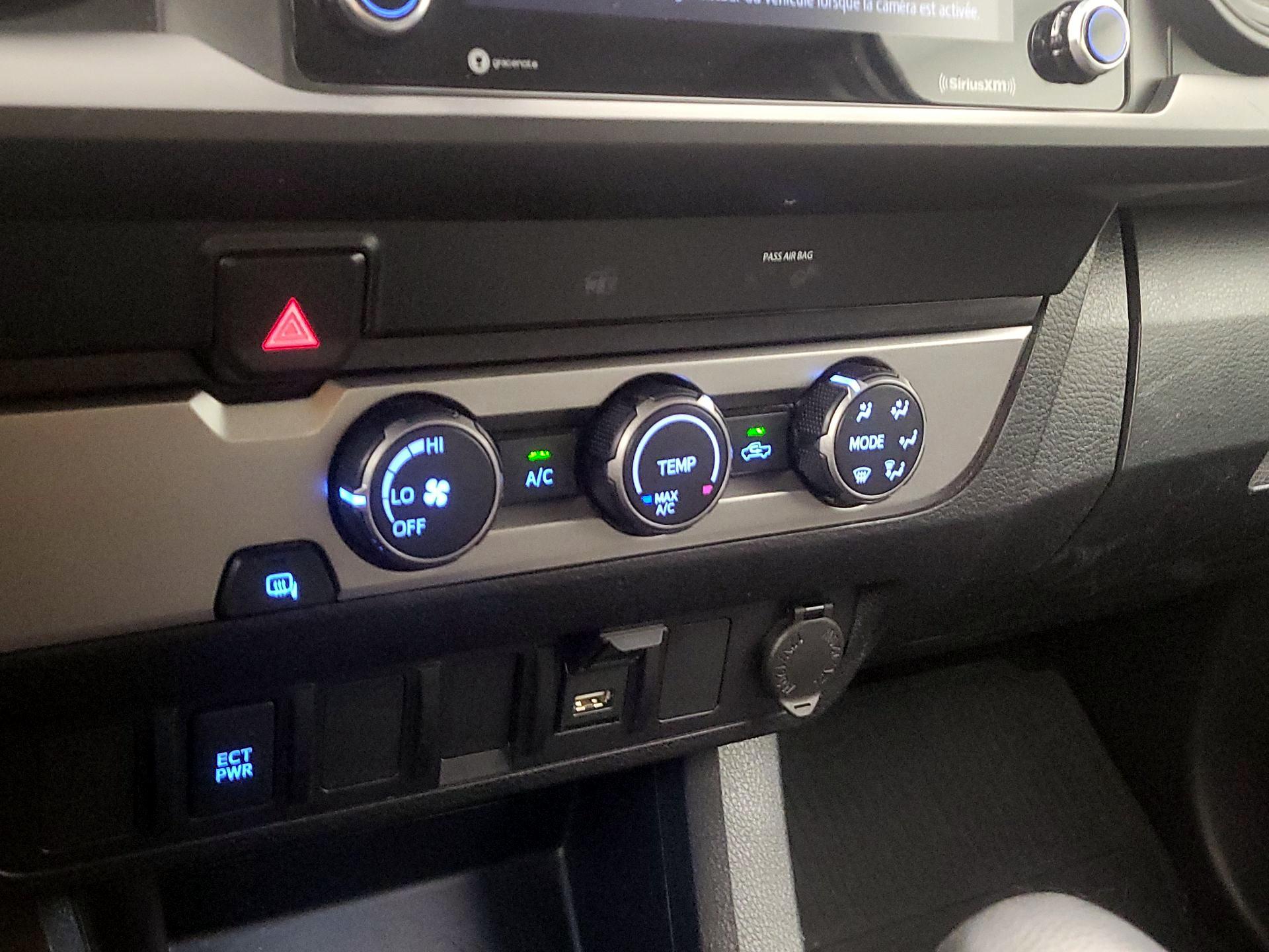 Thumbnail: 2022 Toyota Tacoma - 16