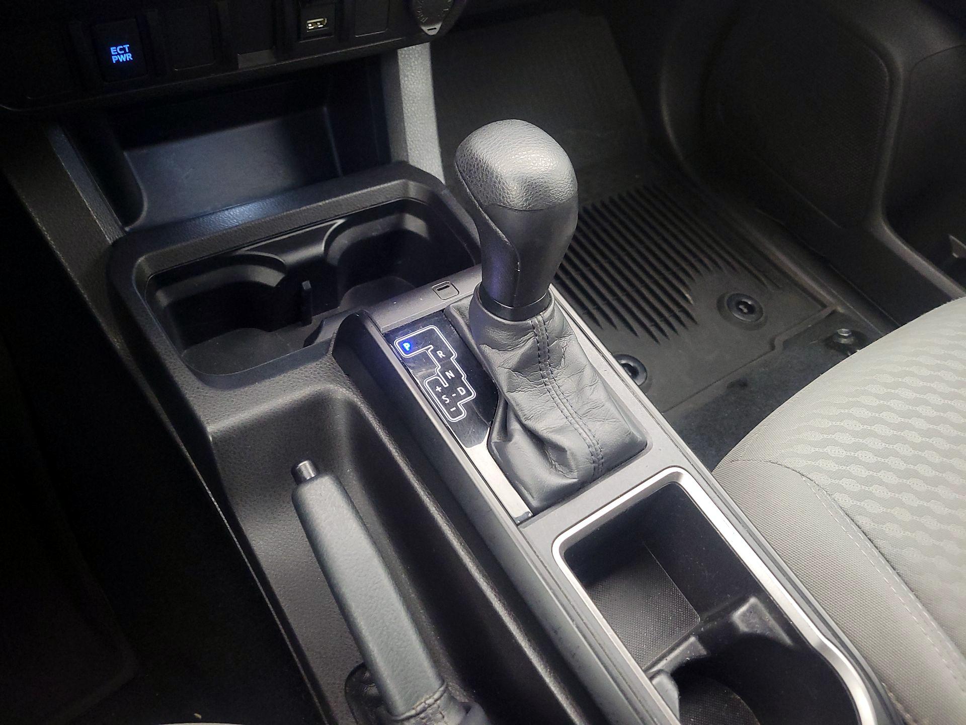 Thumbnail: 2022 Toyota Tacoma - 17