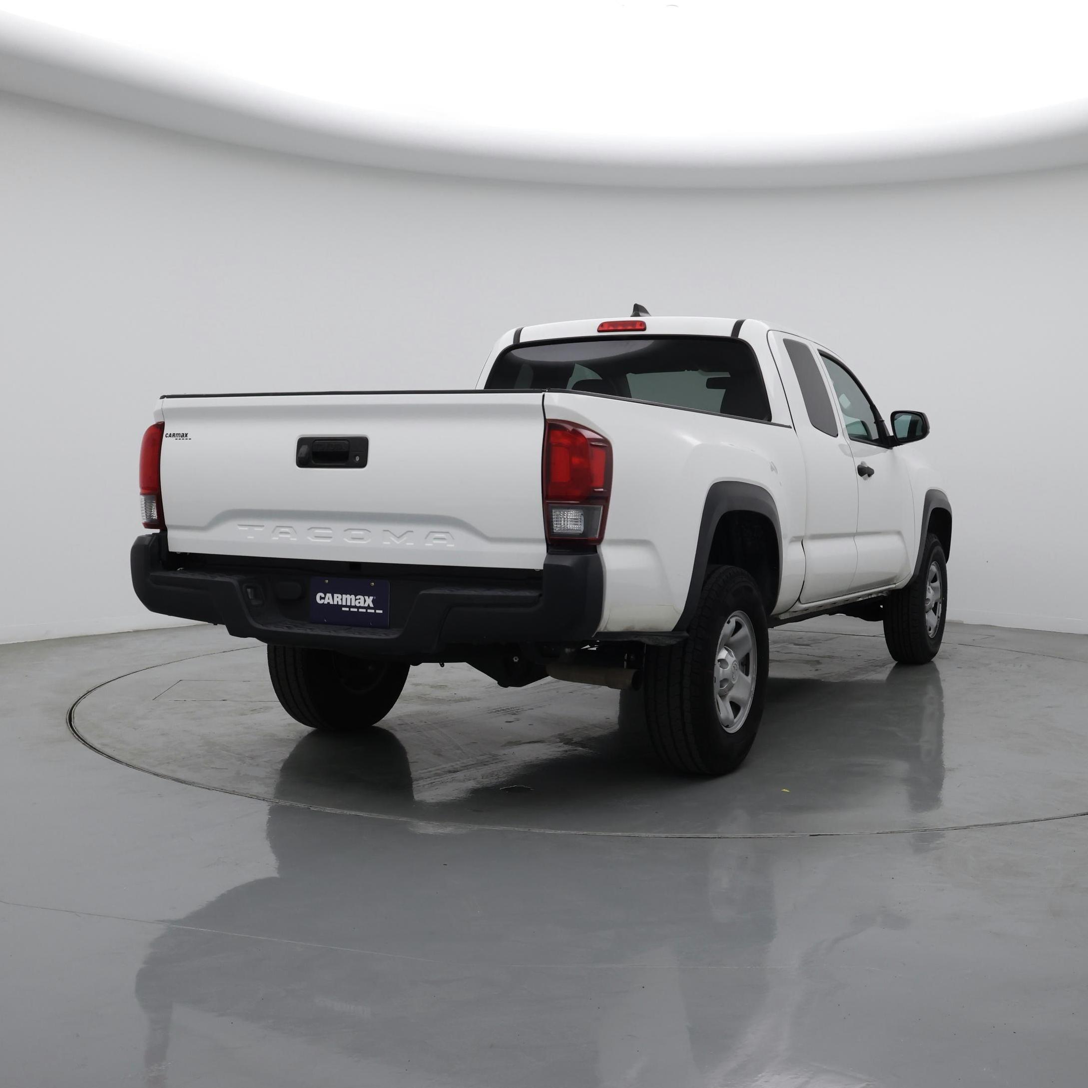 Thumbnail: 2022 Toyota Tacoma - 8