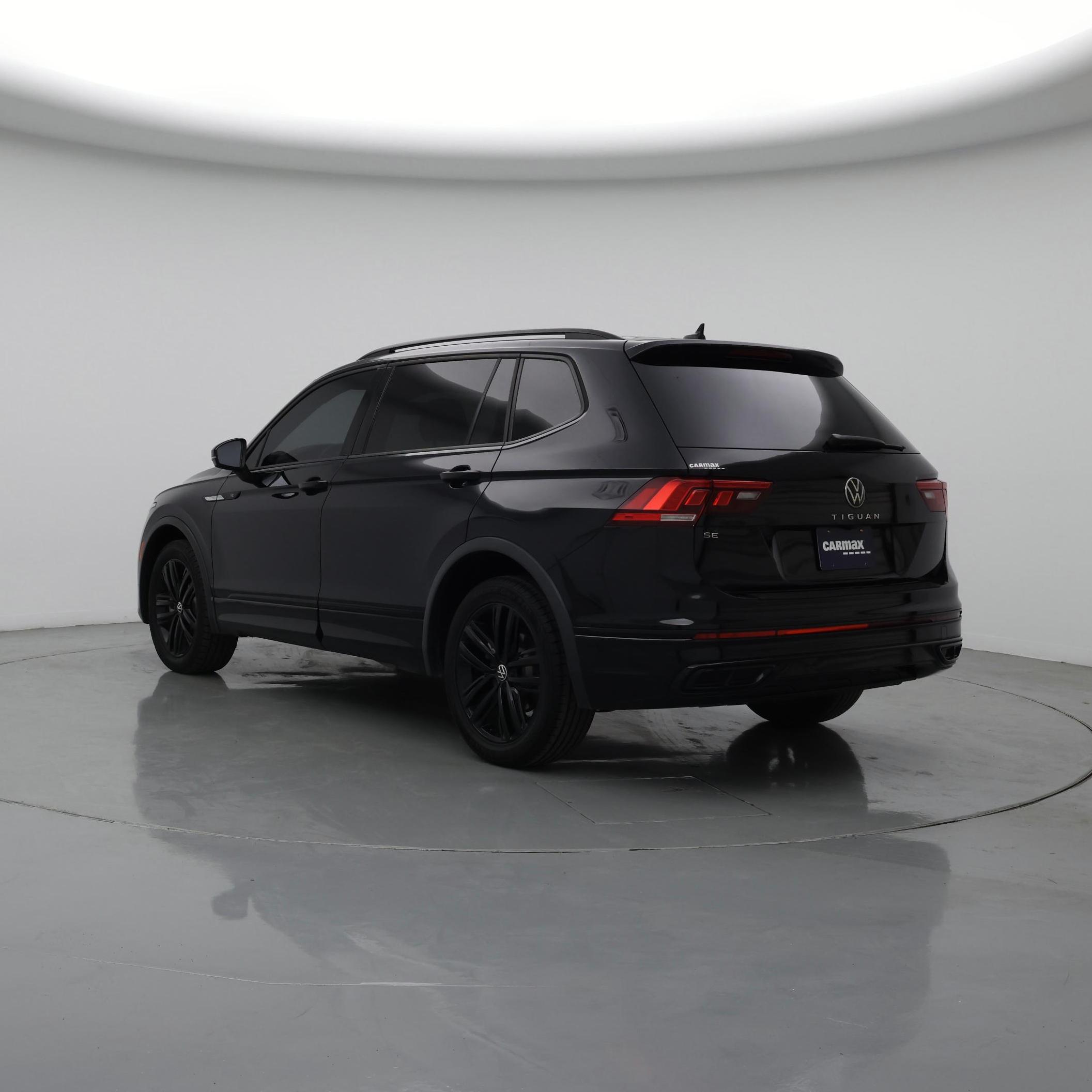 Thumbnail: 2022 Volkswagen Tiguan - 2