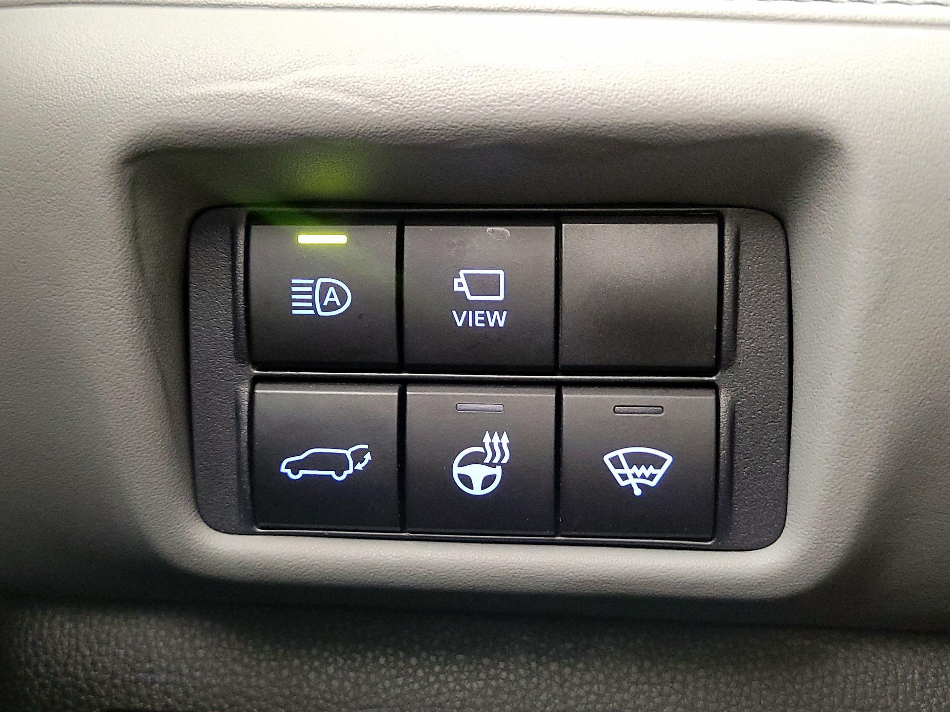 Thumbnail: 2020 Toyota Highlander - 13