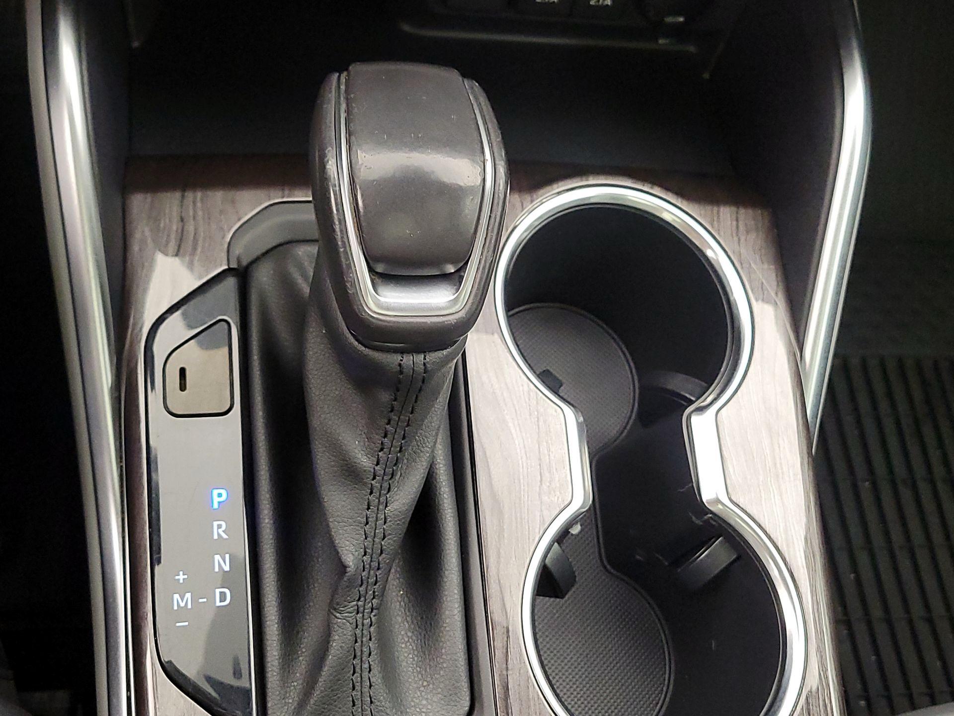 Thumbnail: 2020 Toyota Highlander - 17