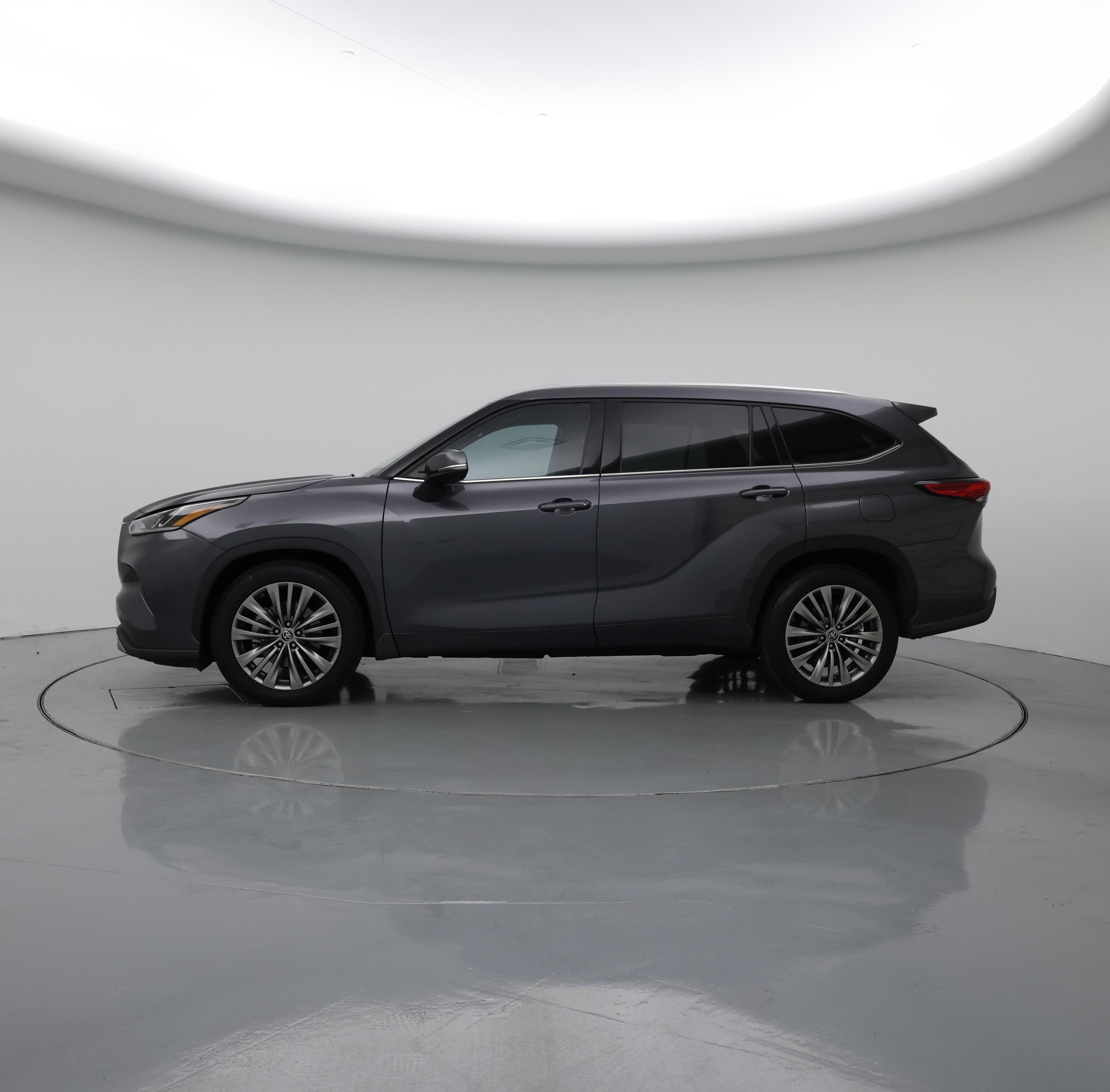 Thumbnail: 2020 Toyota Highlander - 3