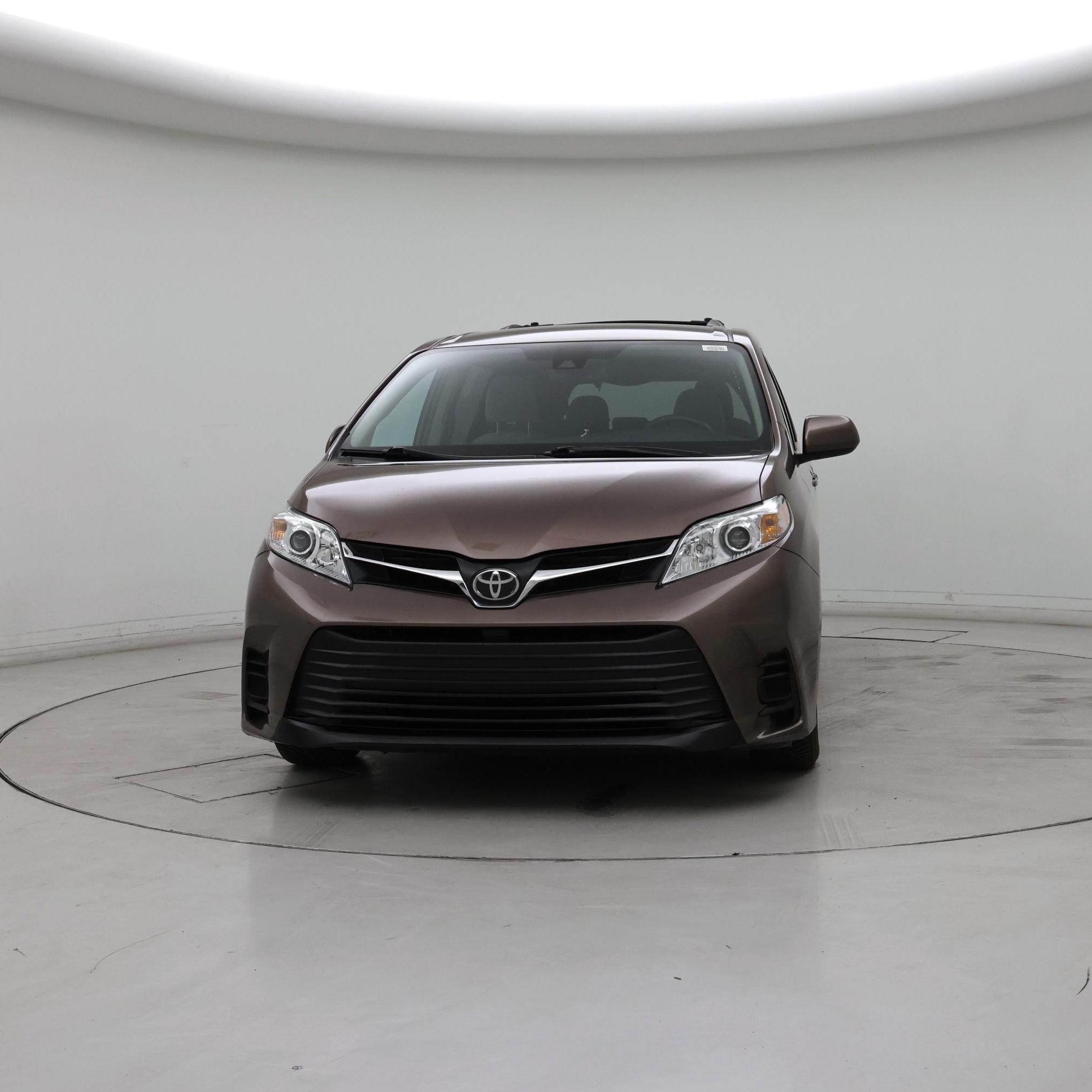 Thumbnail: 2018 Toyota Sienna - 5
