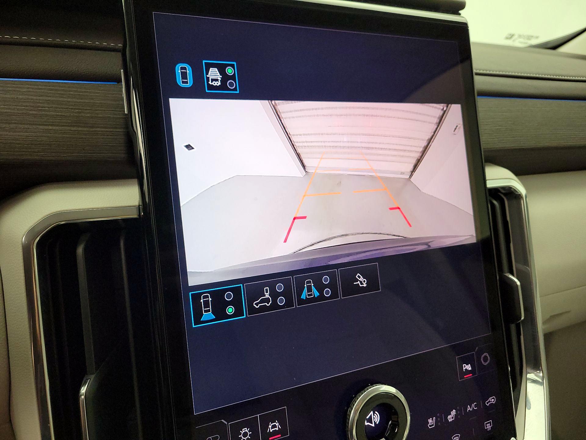 Thumbnail: 2024 GMC Acadia - 14