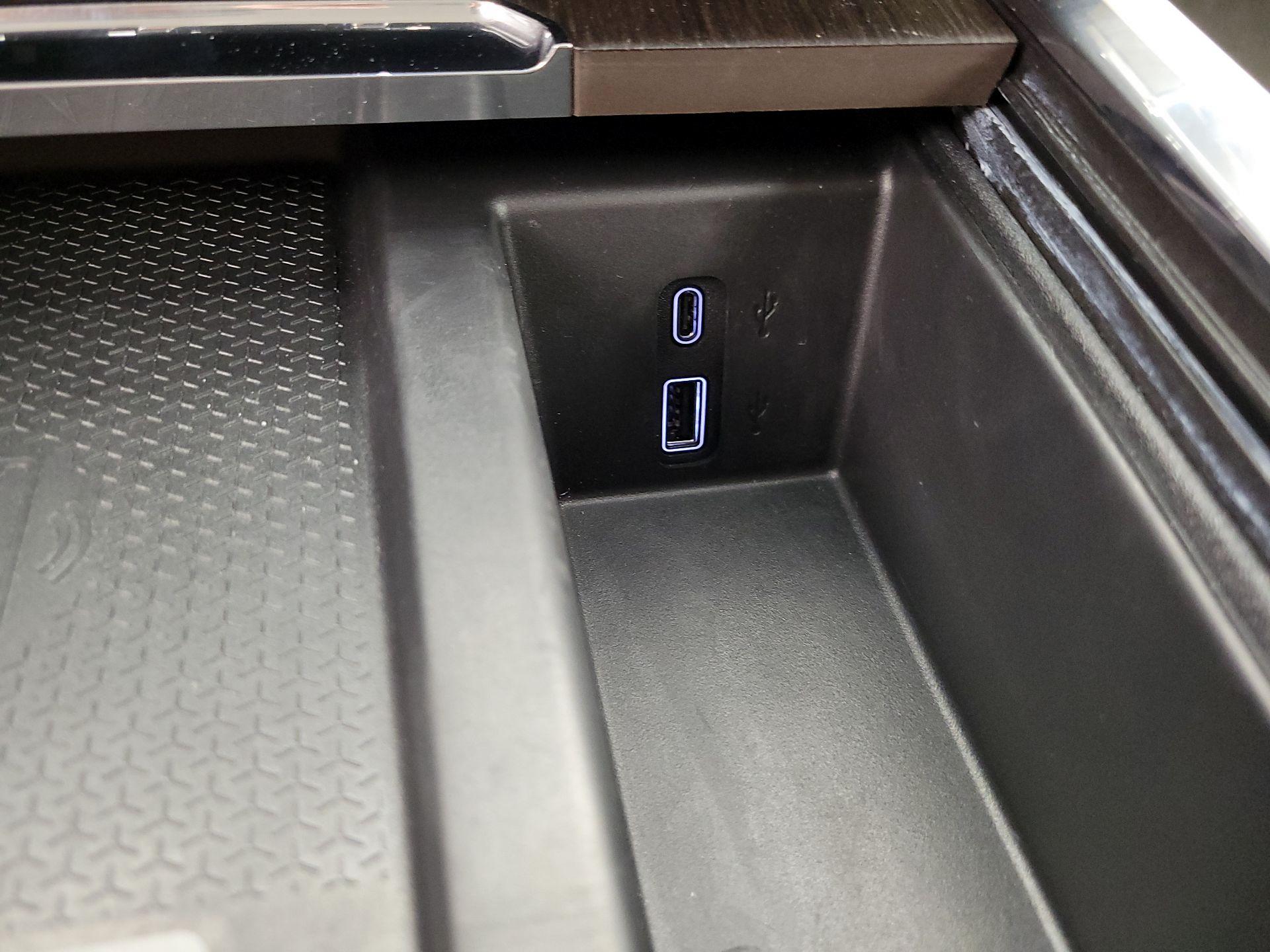 Thumbnail: 2024 GMC Acadia - 18