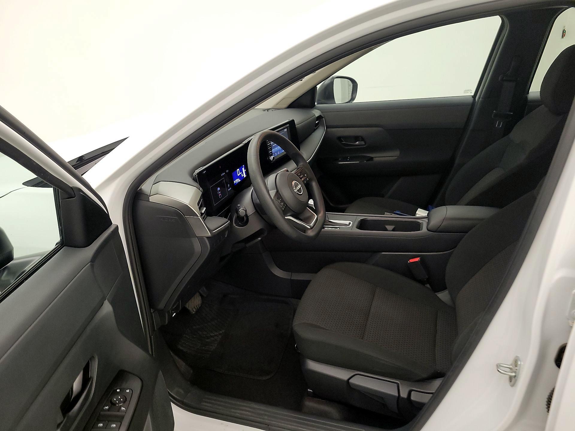 Thumbnail: 2025 Nissan Kicks - 11