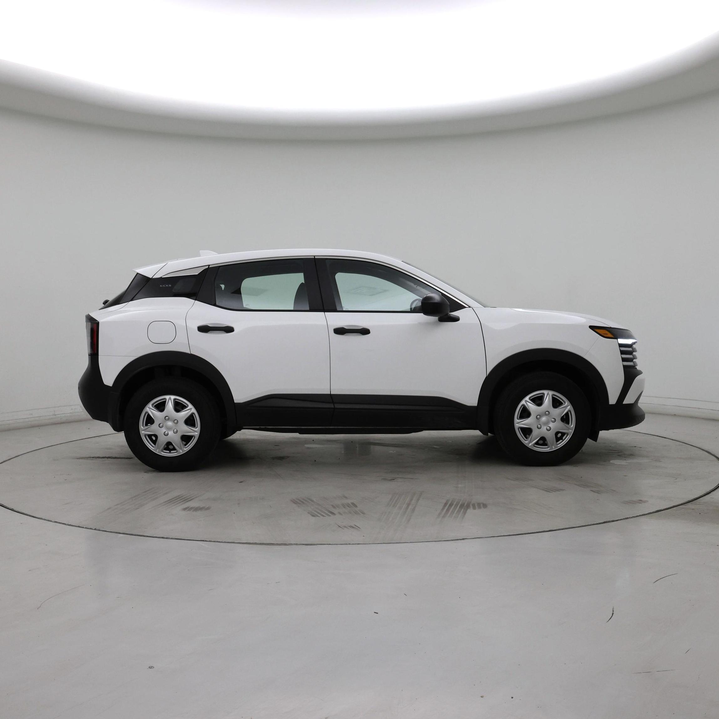 Thumbnail: 2025 Nissan Kicks - 7