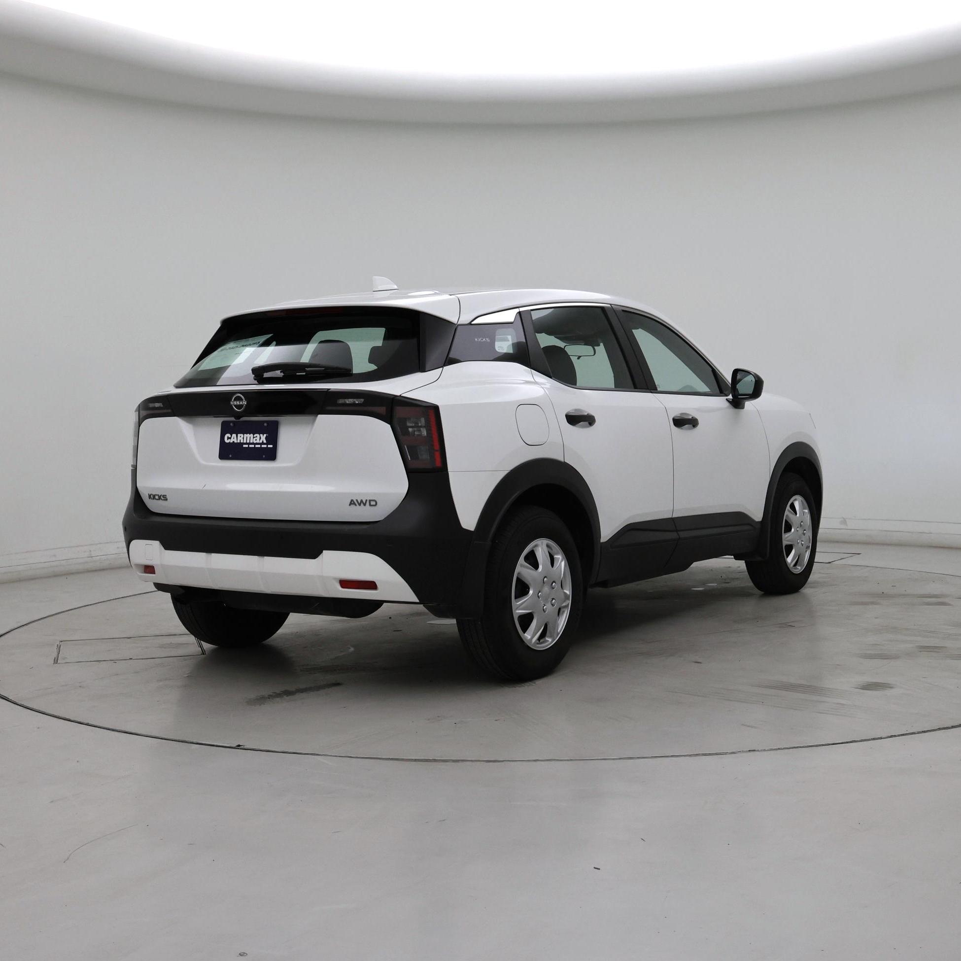 Thumbnail: 2025 Nissan Kicks - 8