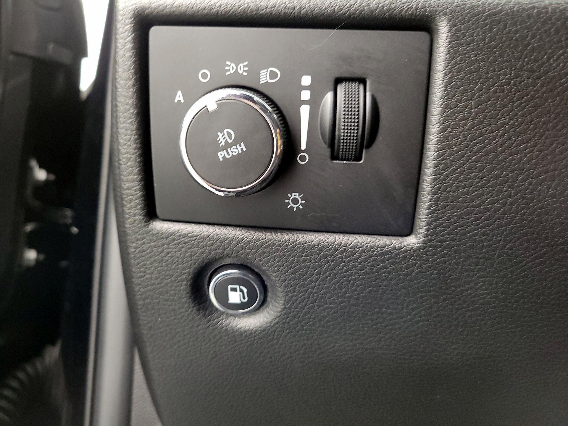 Thumbnail: 2021 Jeep Grand Cherokee - 13